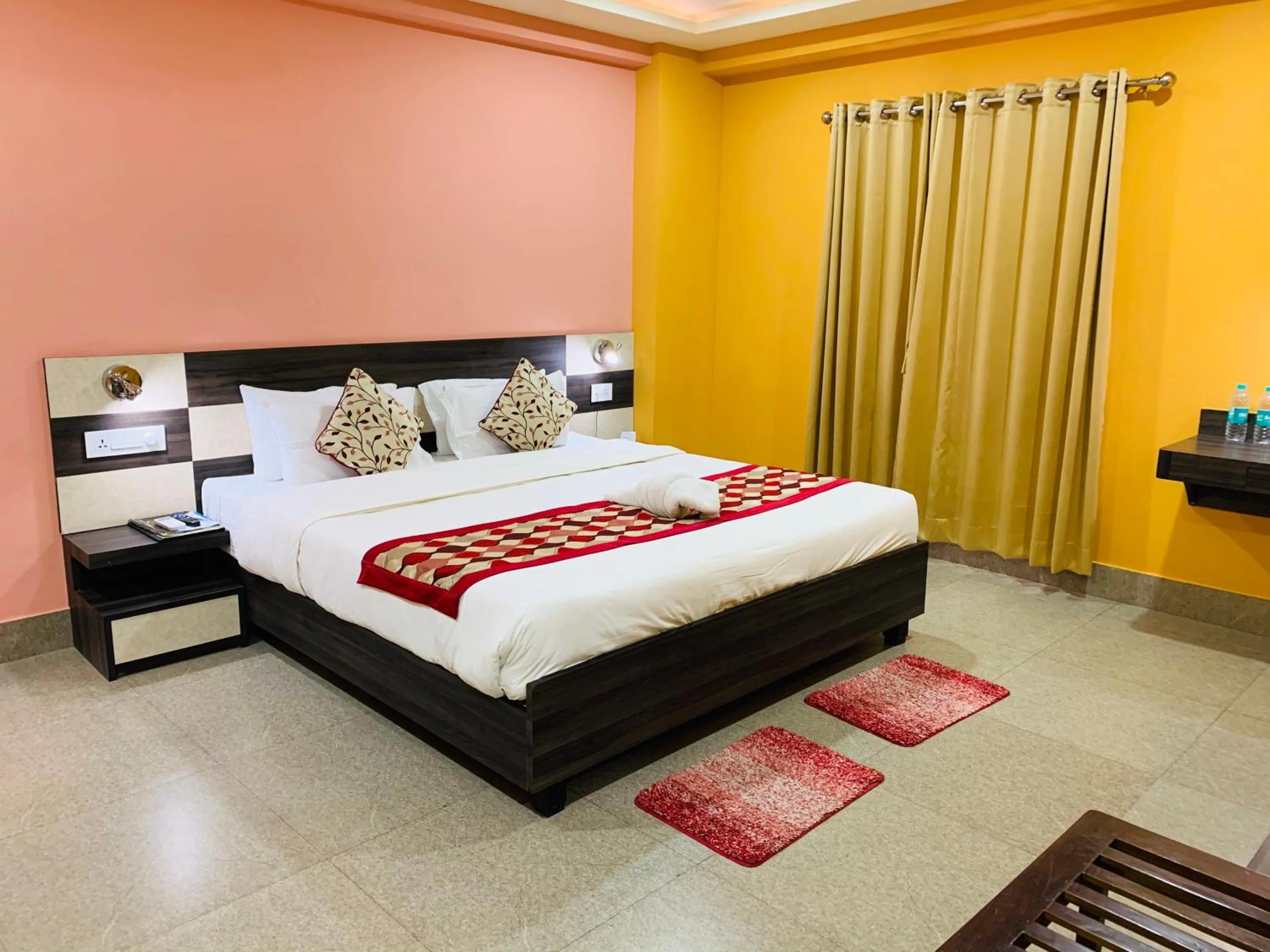 Bedroom, Bed in The Loft Hotel, Siliguri