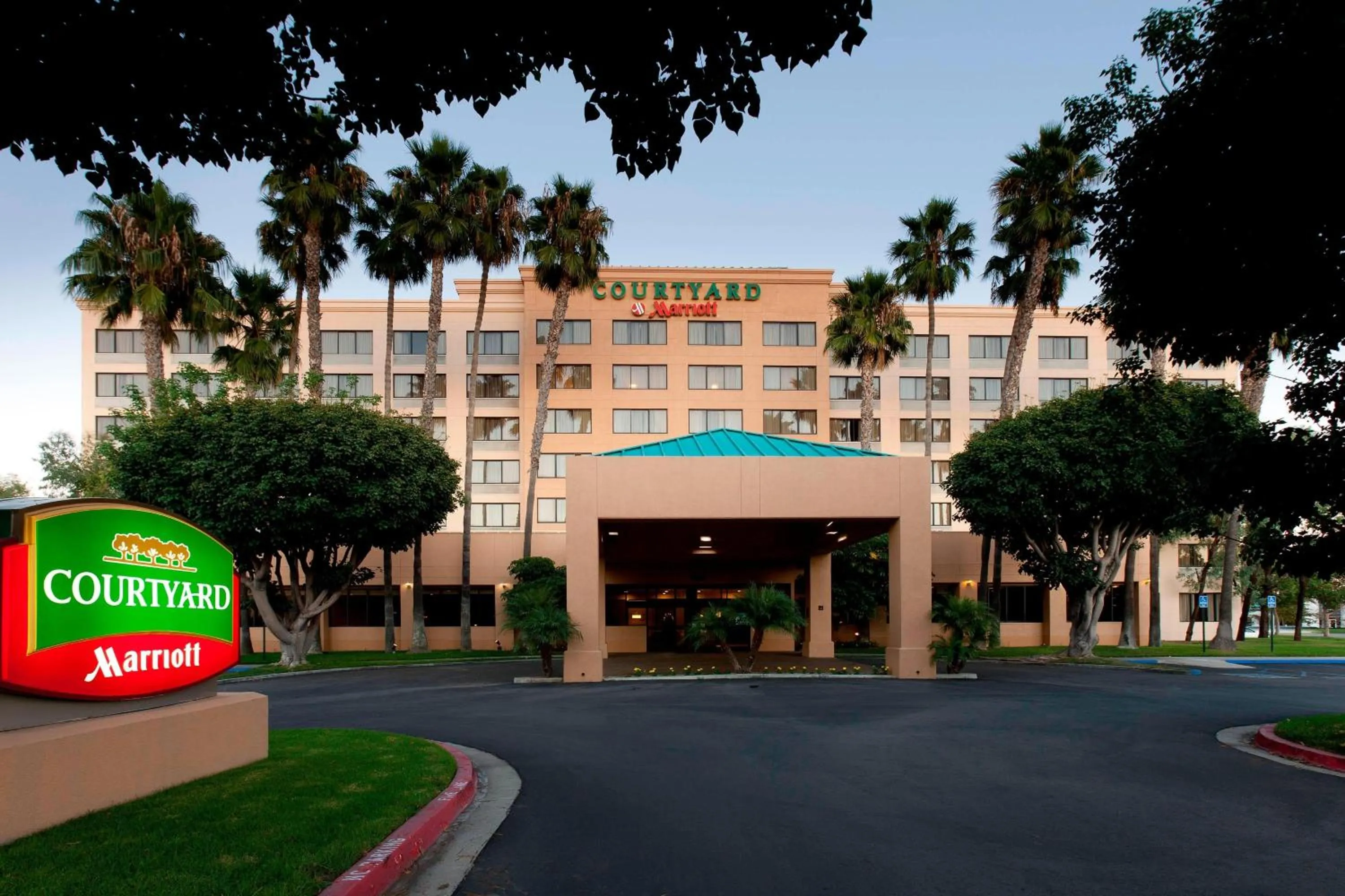 Property building in Courtyard by Marriott Cypress Anaheim / Orange County