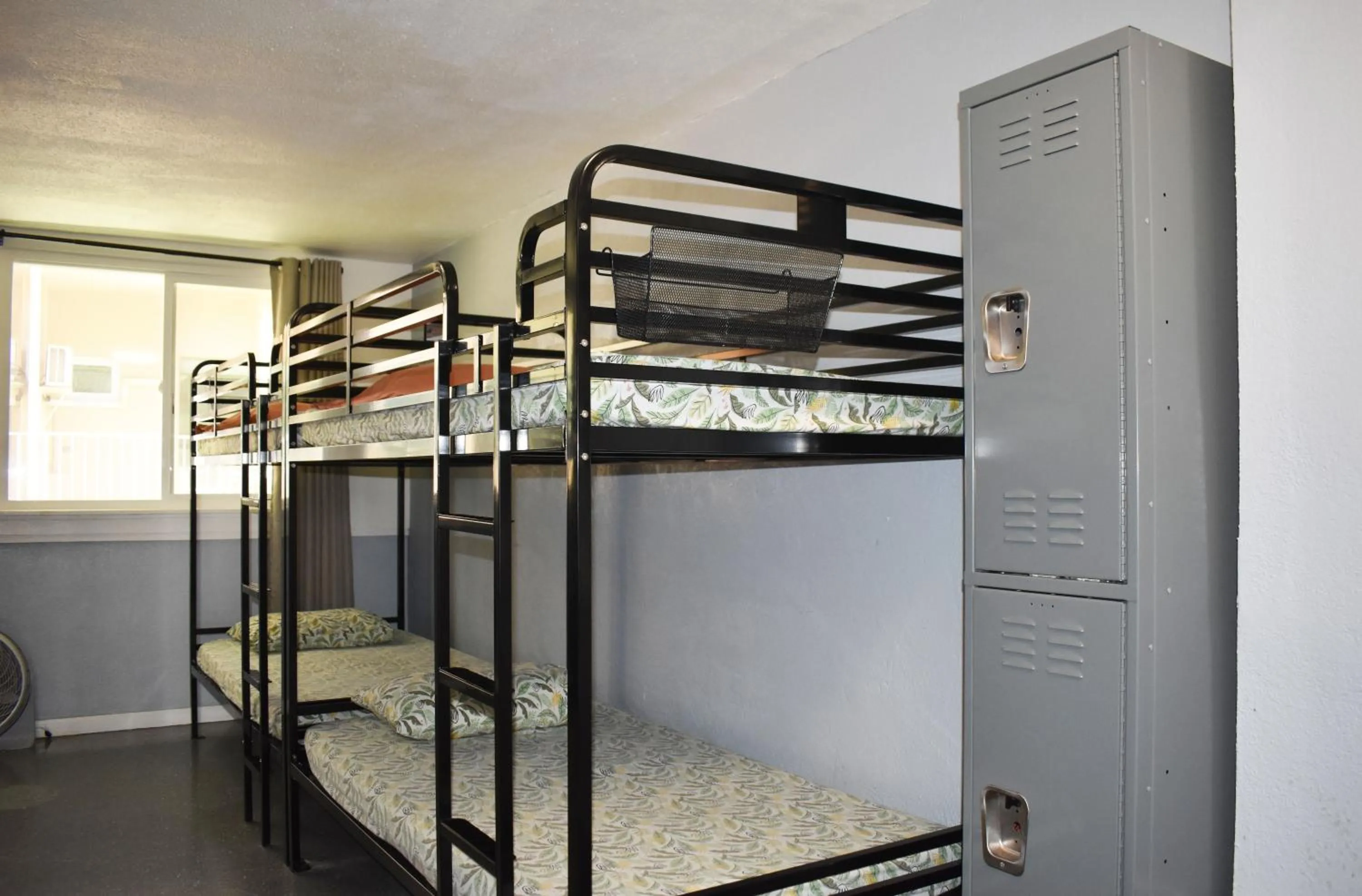 Bedroom, Bed in Polynesian Hostel Beach Club