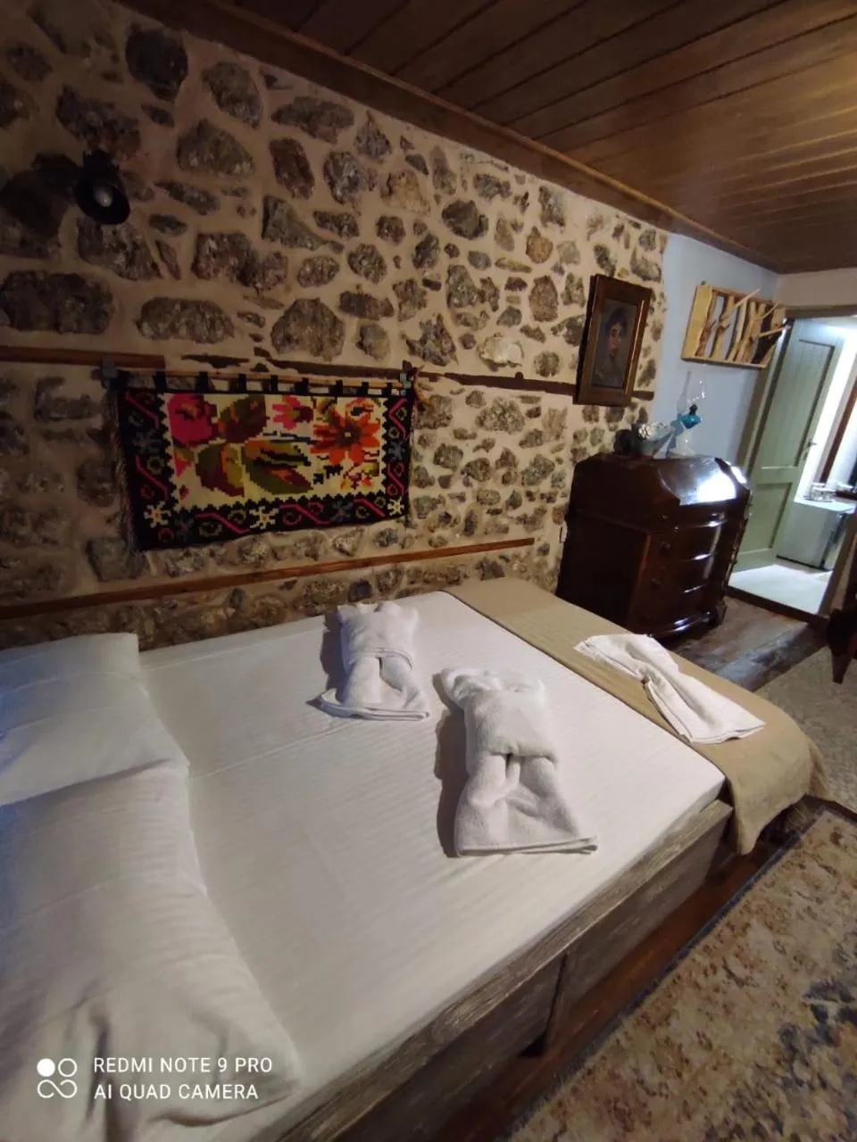 Bed in Bayiri Petit Pension