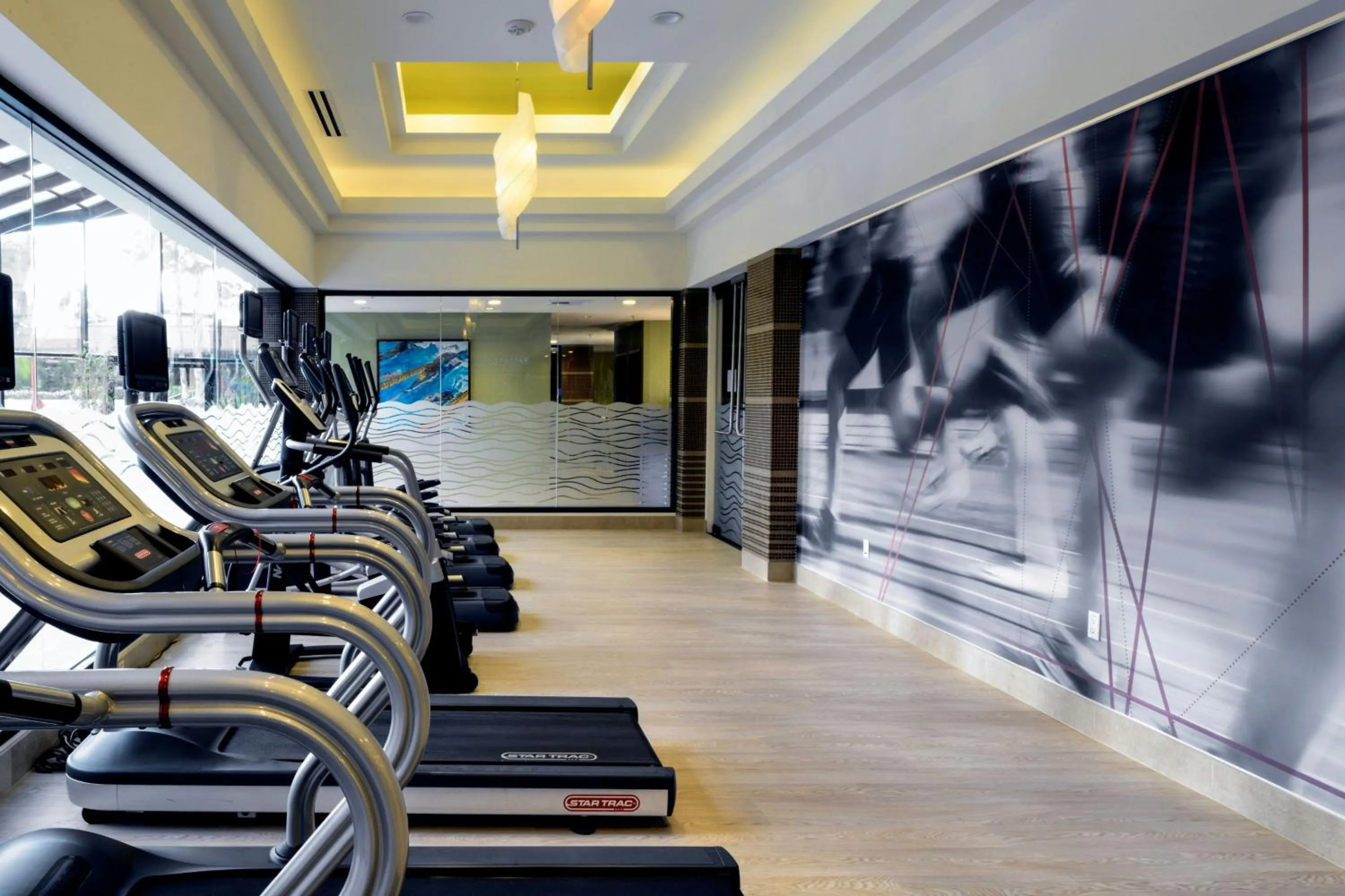 Fitness centre/facilities in Long Beach Marriott