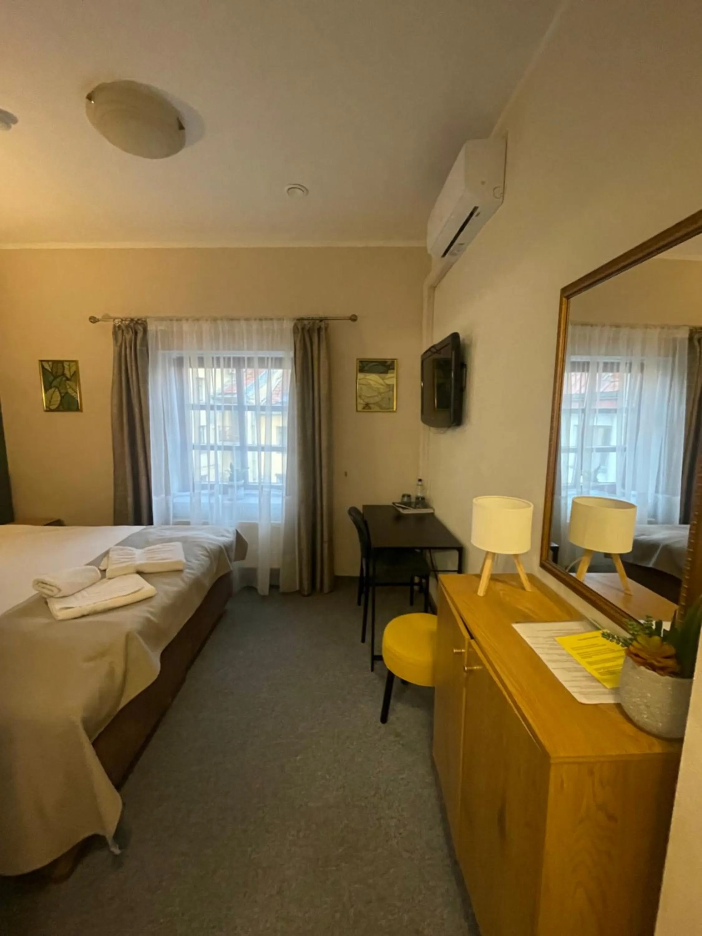 Bed in Apple Economy Hotel