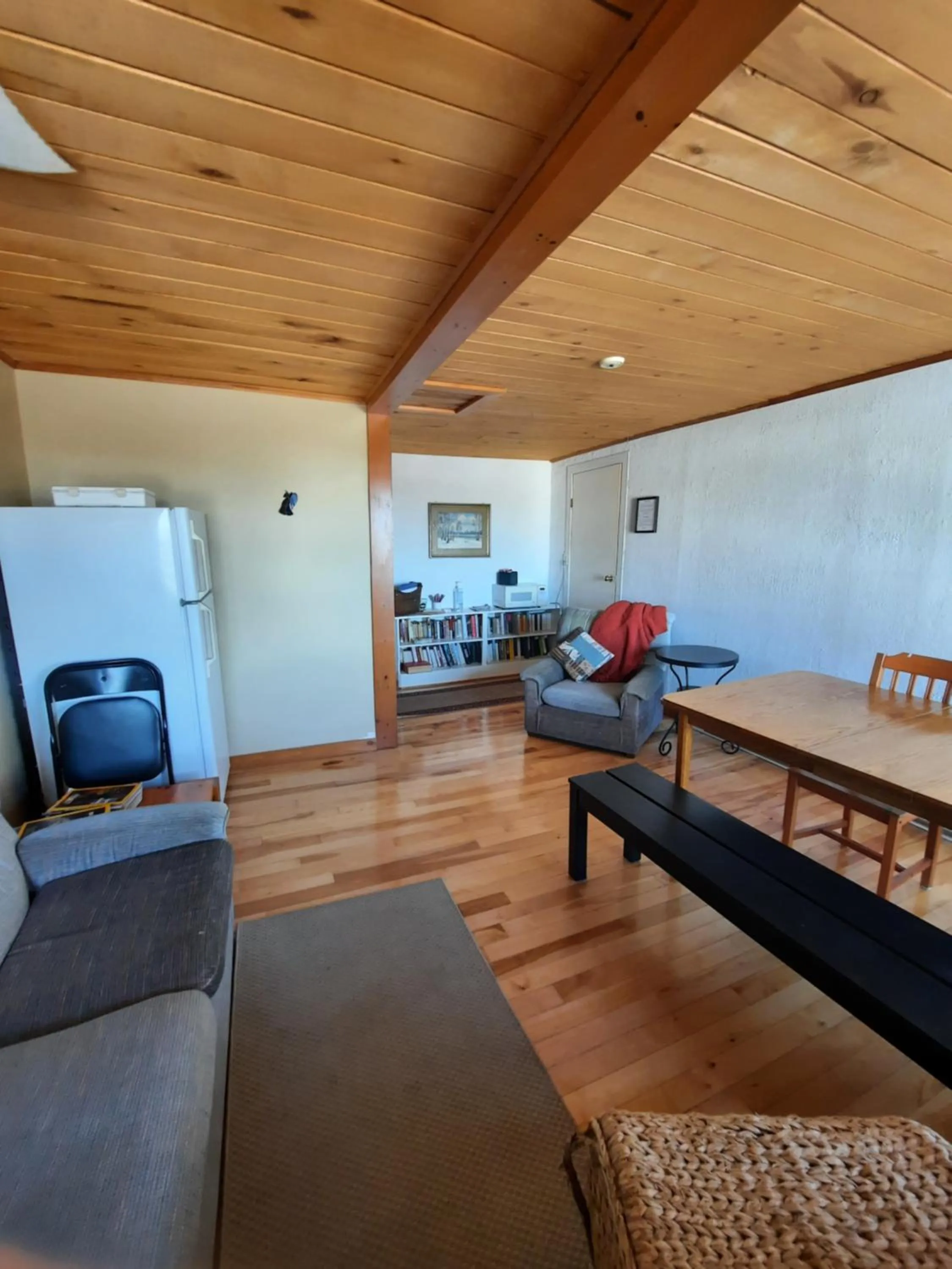 Library in Auberge Schweizer