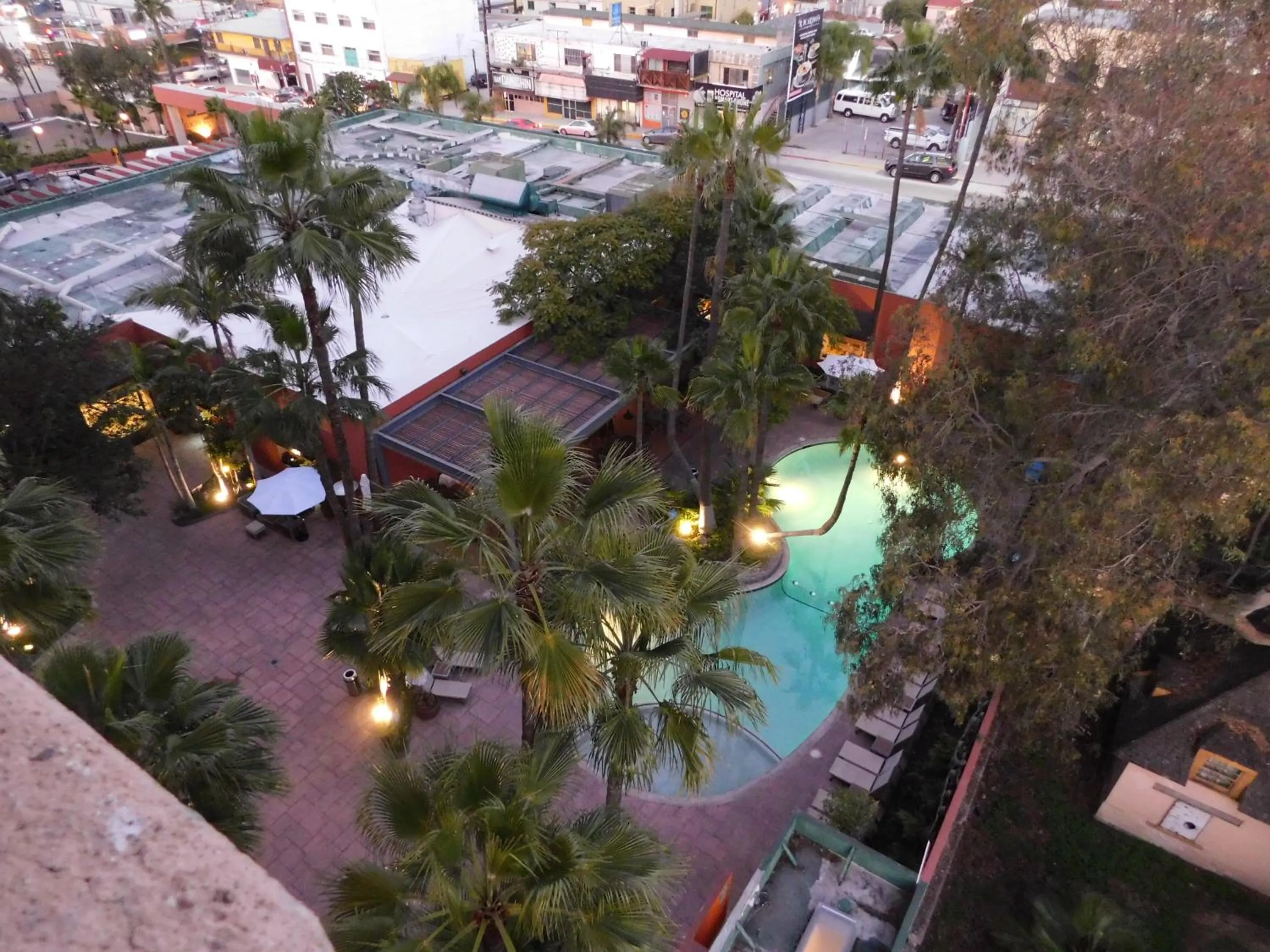 Swimming pool in Hotel Palacio Azteca Tijuana, Trademark by Wyndham