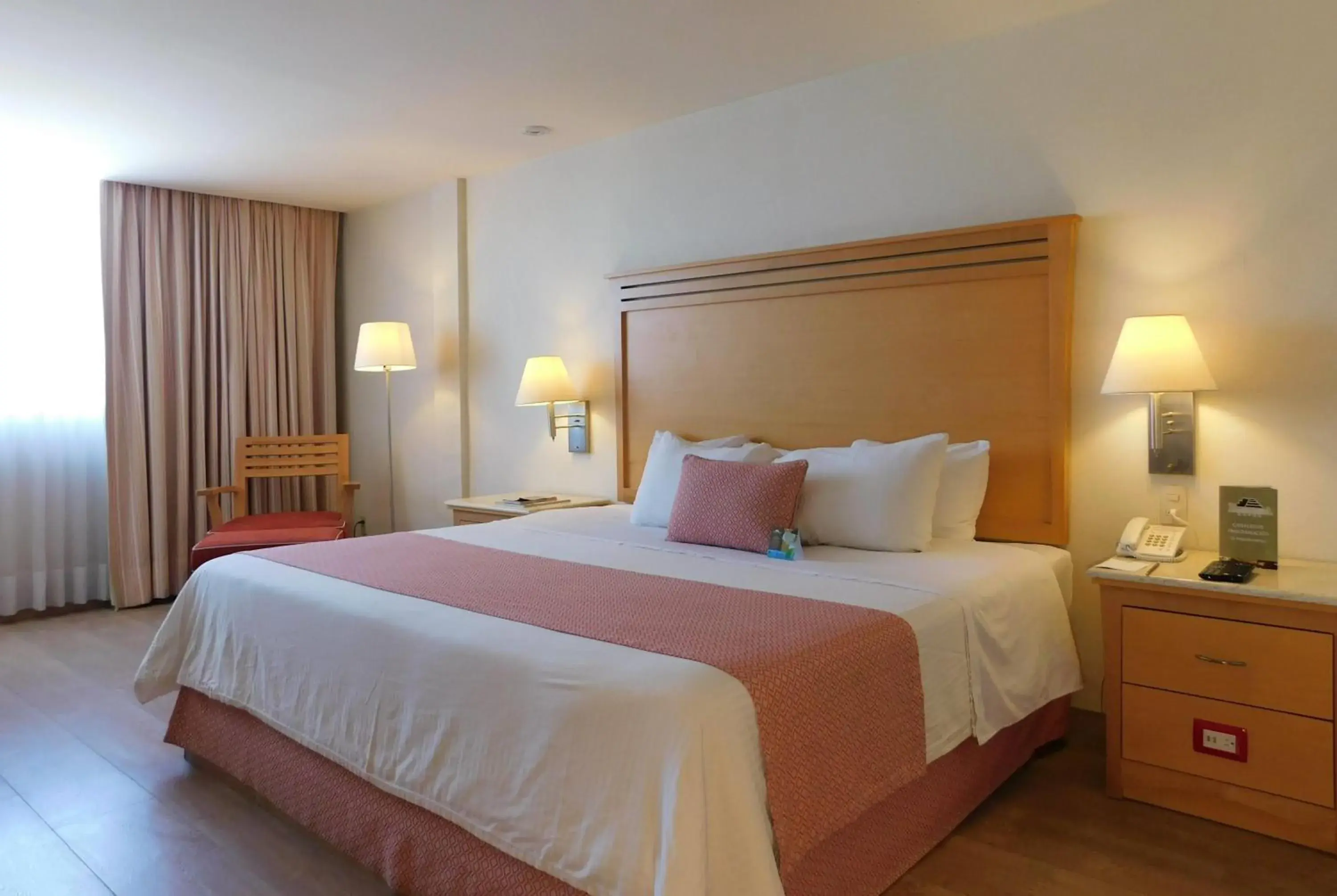 Photo of the whole room, Bed in Hotel Palacio Azteca Tijuana, Trademark by Wyndham Photo of the whole room, Bed in Hotel Palacio Azteca Tijuana, Trademark by Wyndham
