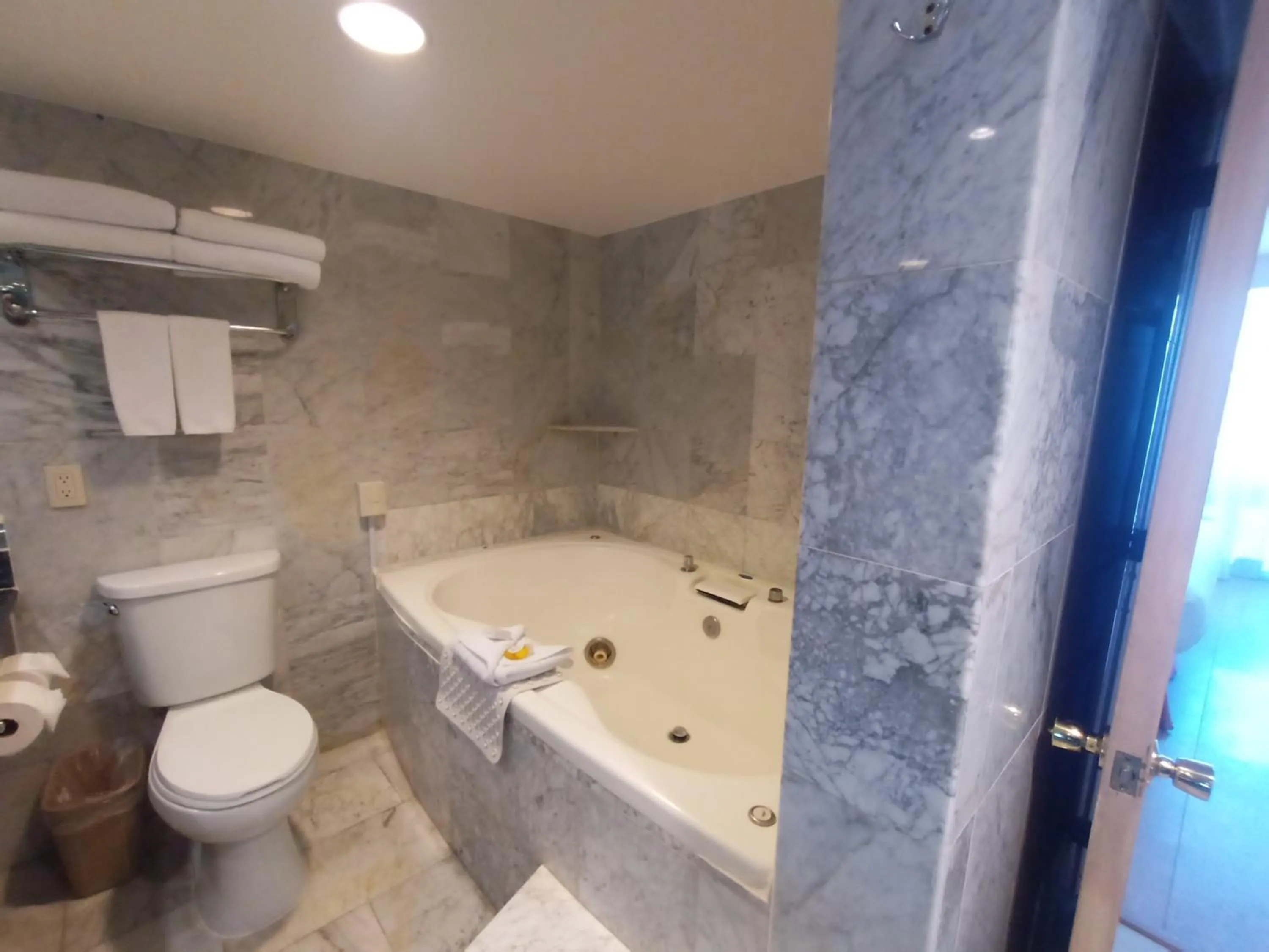 Hotel Palacio Azteca Tijuana, Trademark by Wyndham