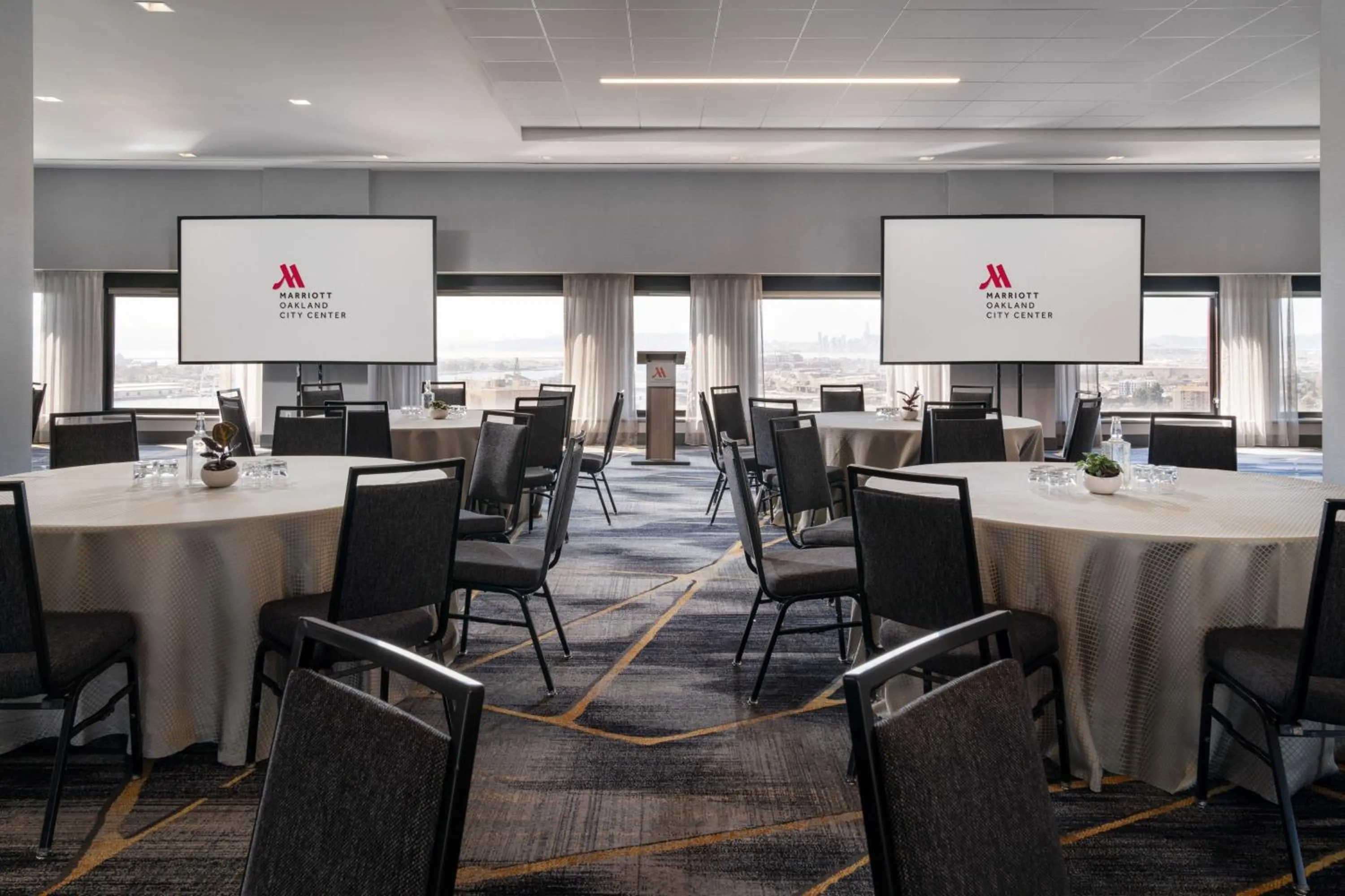 Meeting/conference room in Oakland Marriott City Center