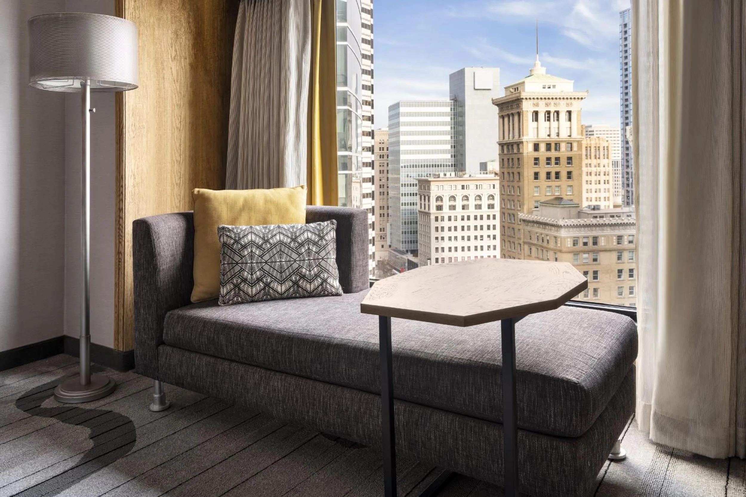 City view in Oakland Marriott City Center