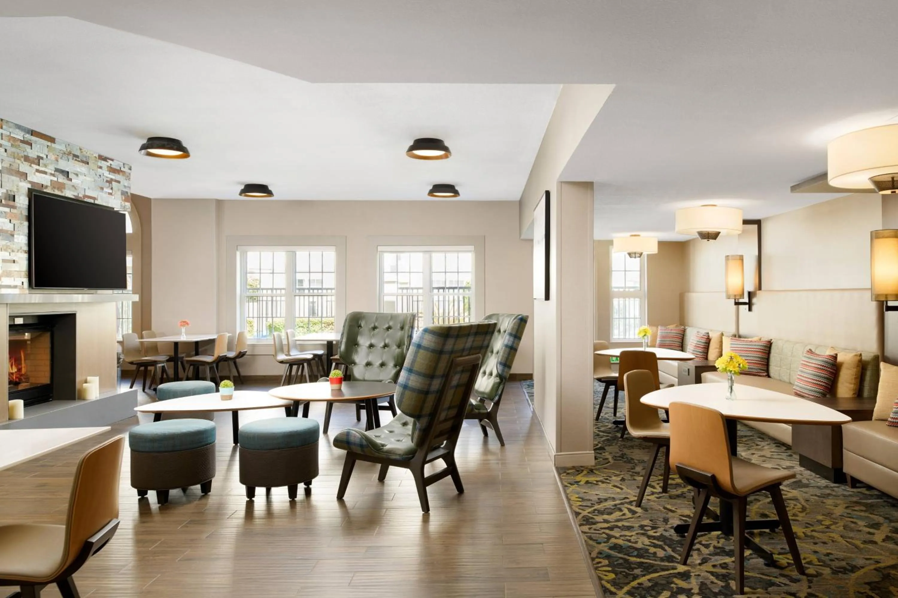 Restaurant/places to eat in Residence Inn Pleasanton