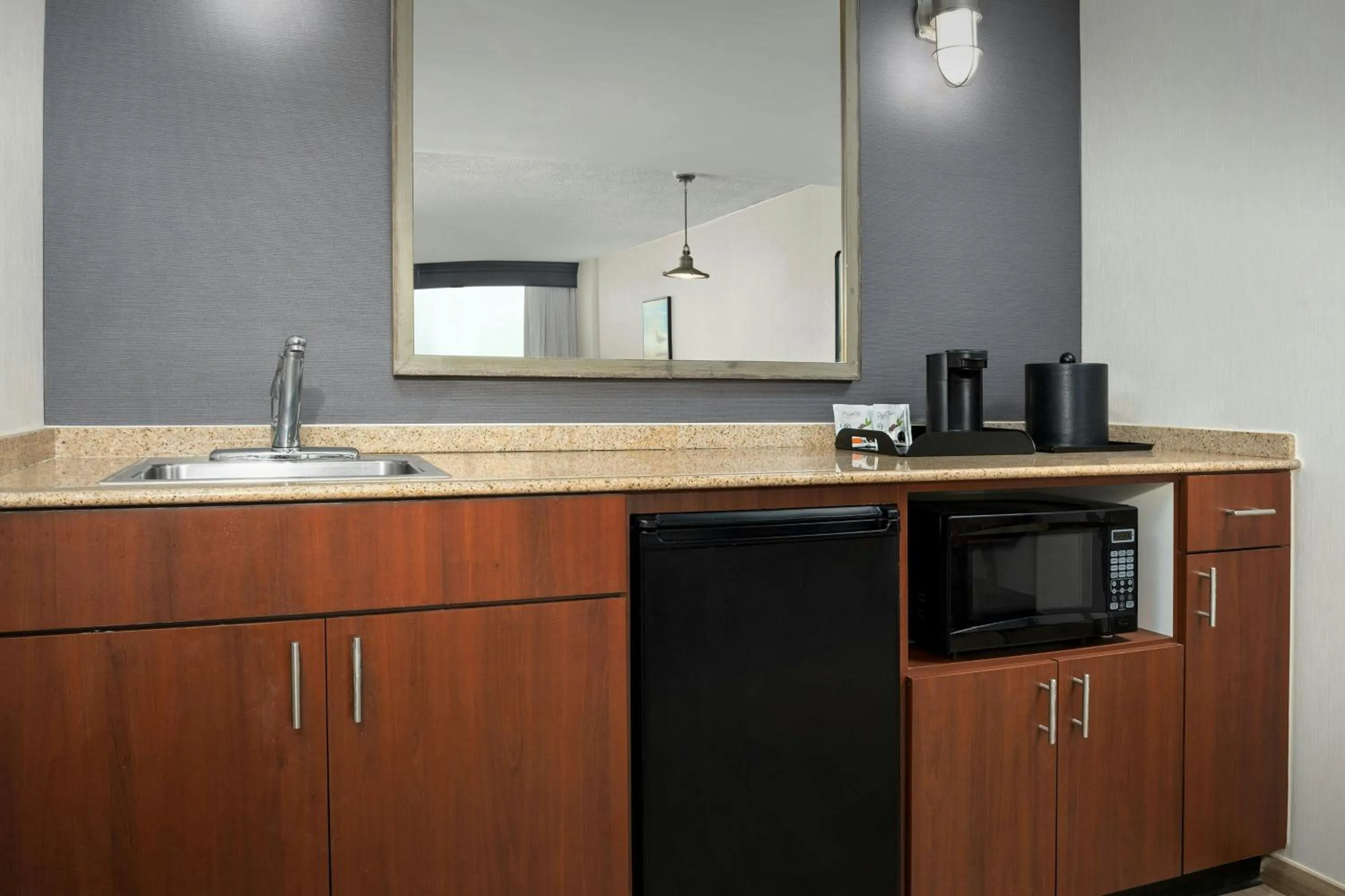 Bedroom in Courtyard Virginia Beach Oceanfront / North 37th Street