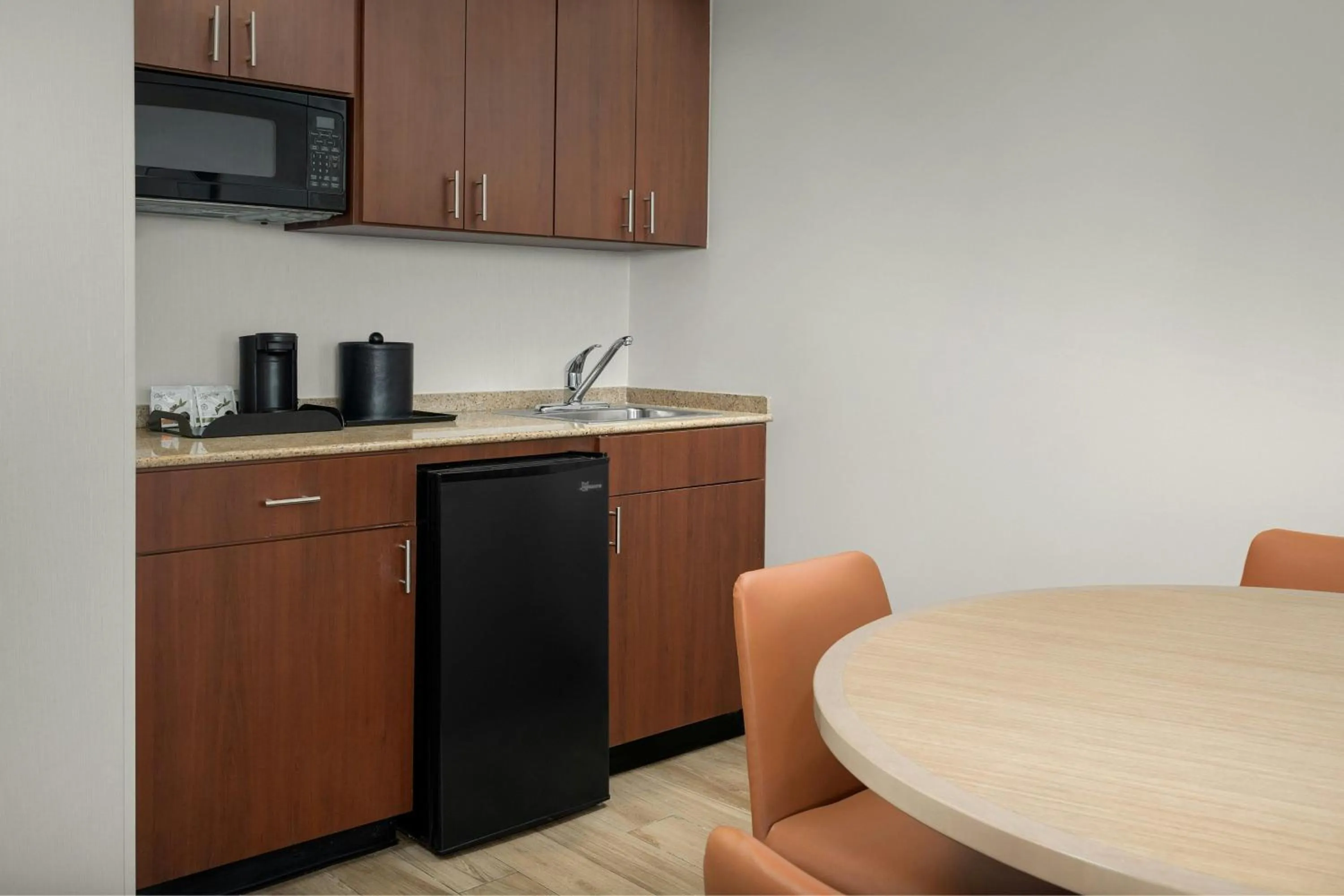 Bedroom in Courtyard Virginia Beach Oceanfront / North 37th Street