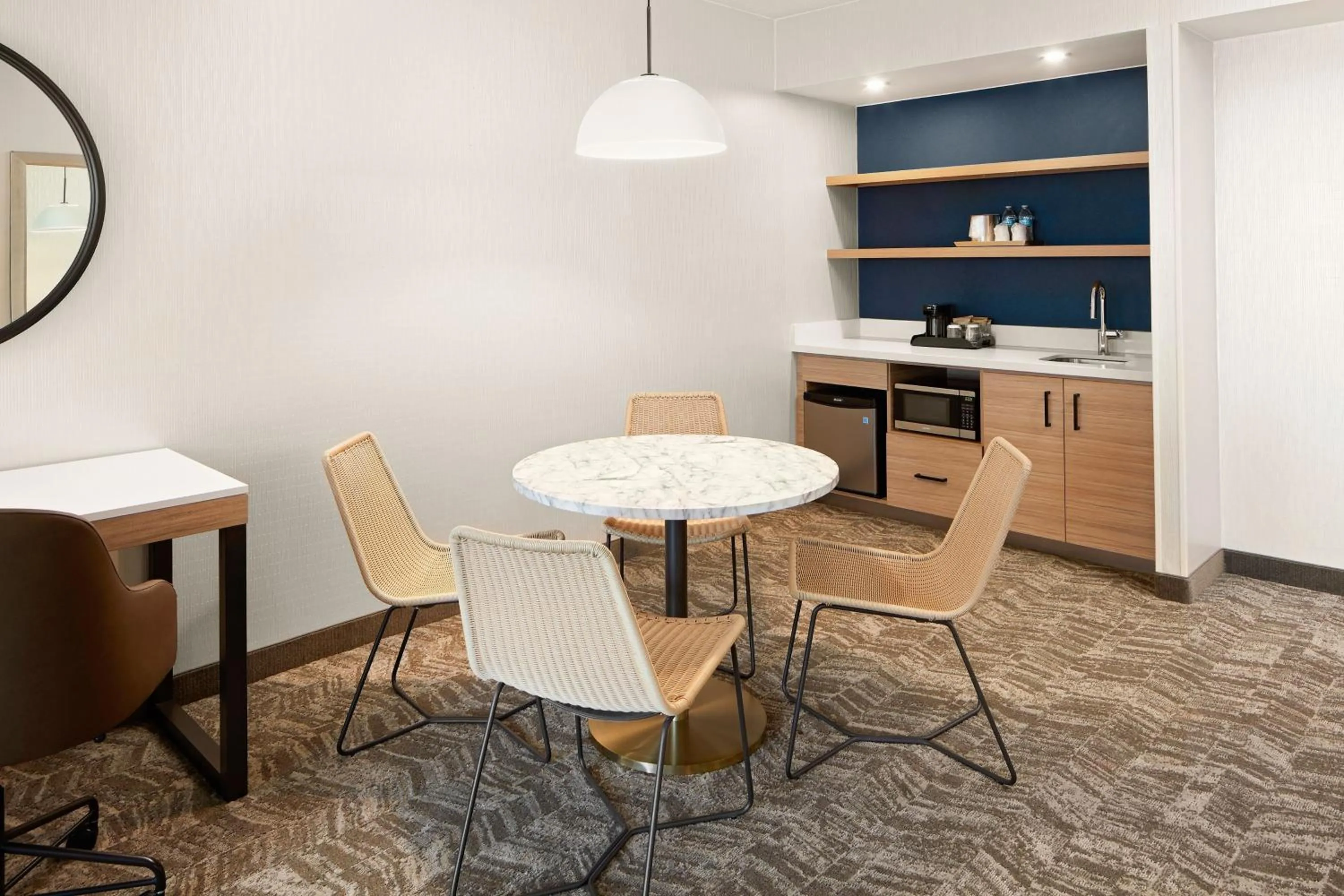 Bedroom in SpringHill Suites by Marriott Virginia Beach Oceanfront