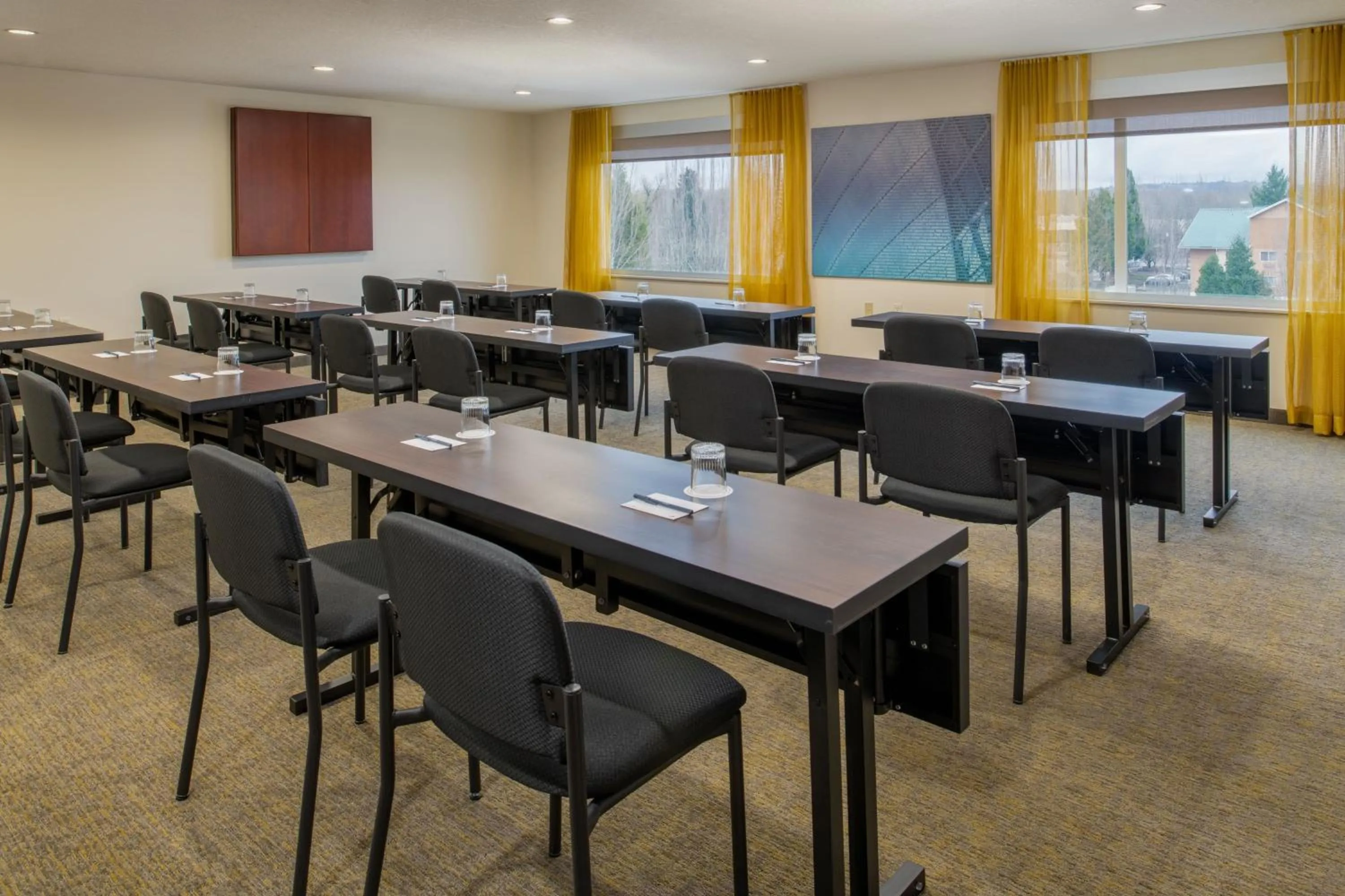 Meeting/conference room in SpringHill Suites Portland Airport