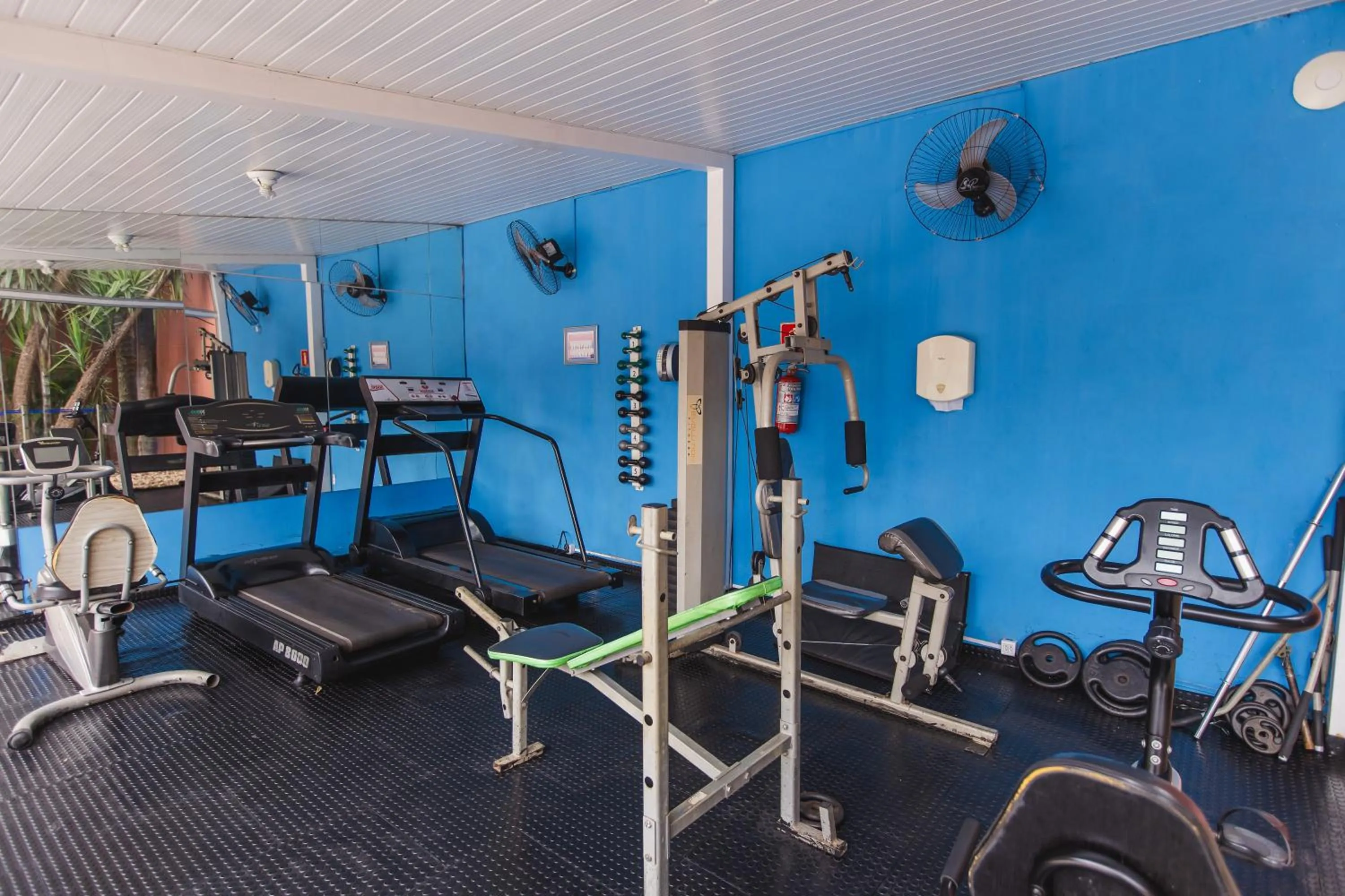 Fitness centre/facilities in Hotel Golden Park Ribeirão Preto by Nacional Inn