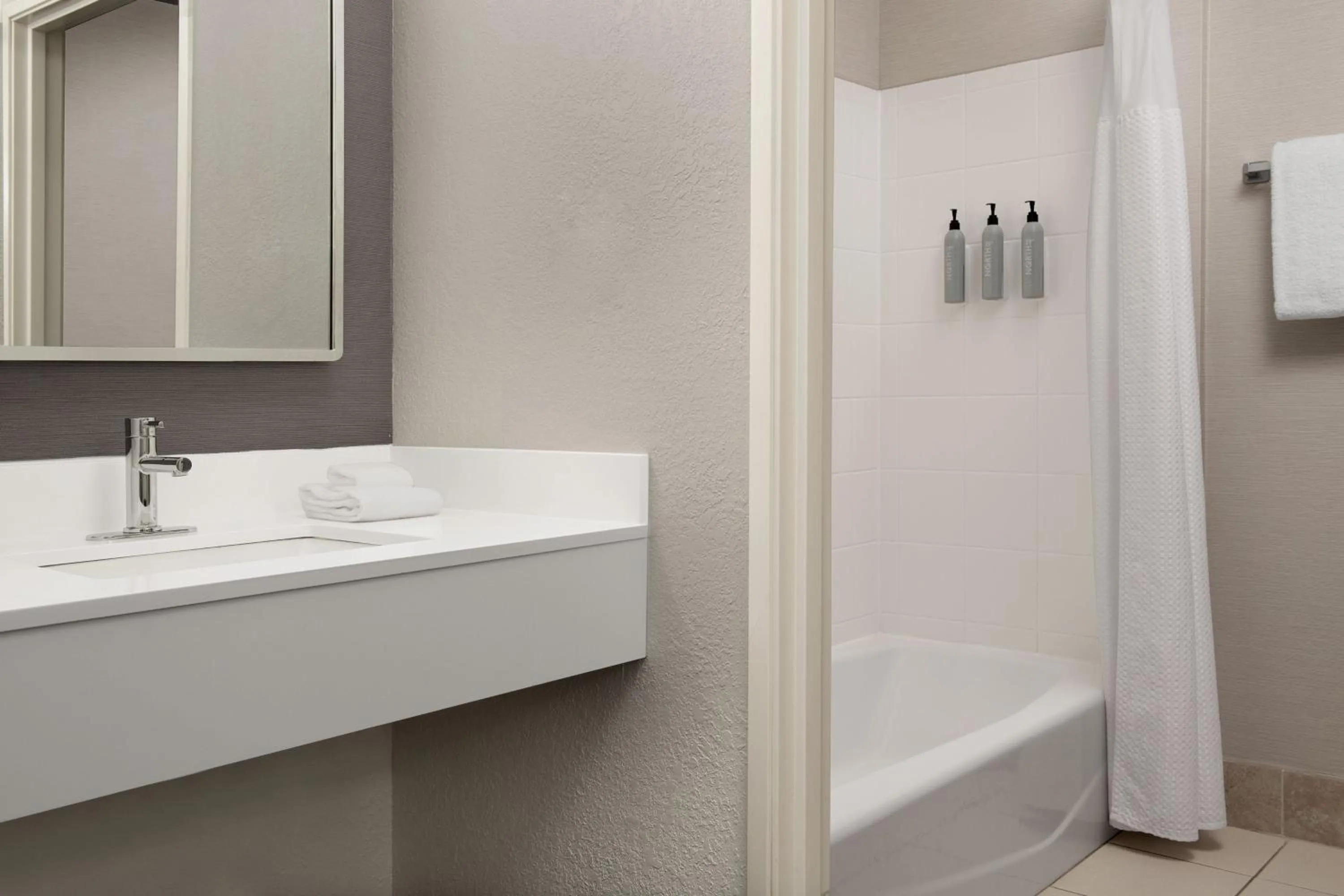 Bathroom in Courtyard by Marriott Panama City