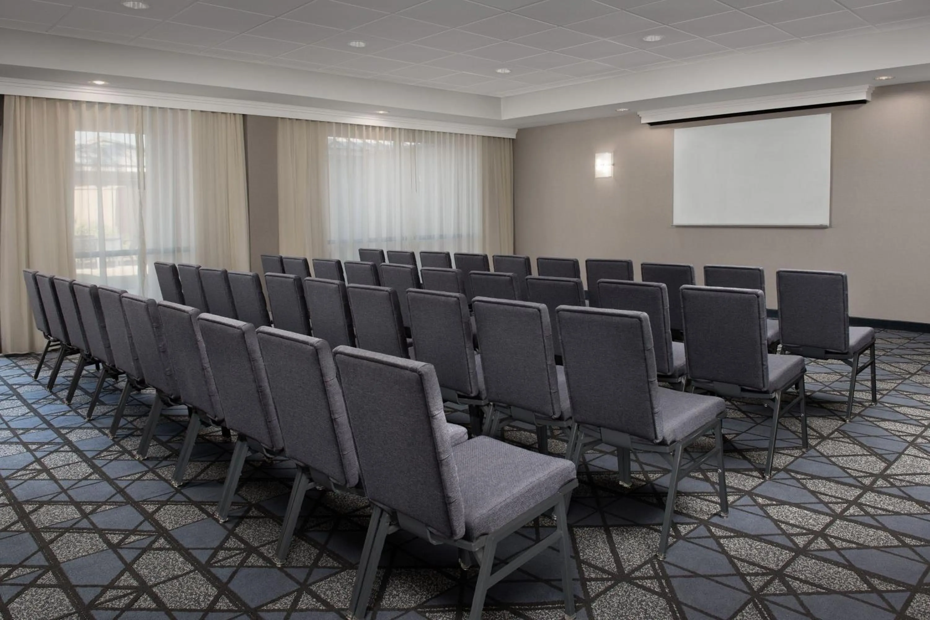 Meeting/conference room in Courtyard by Marriott Panama City