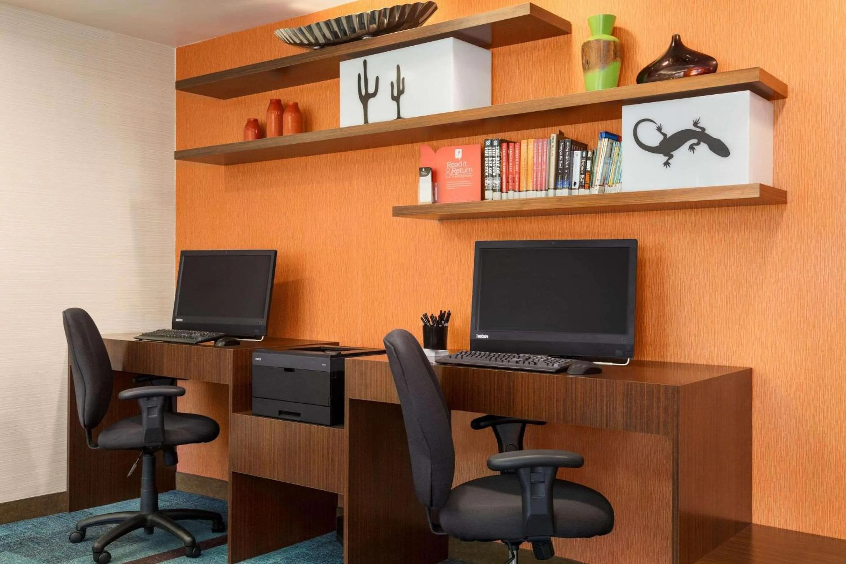 Business facilities in Country Inn & Suites by Radisson, Phoenix Airport, AZ