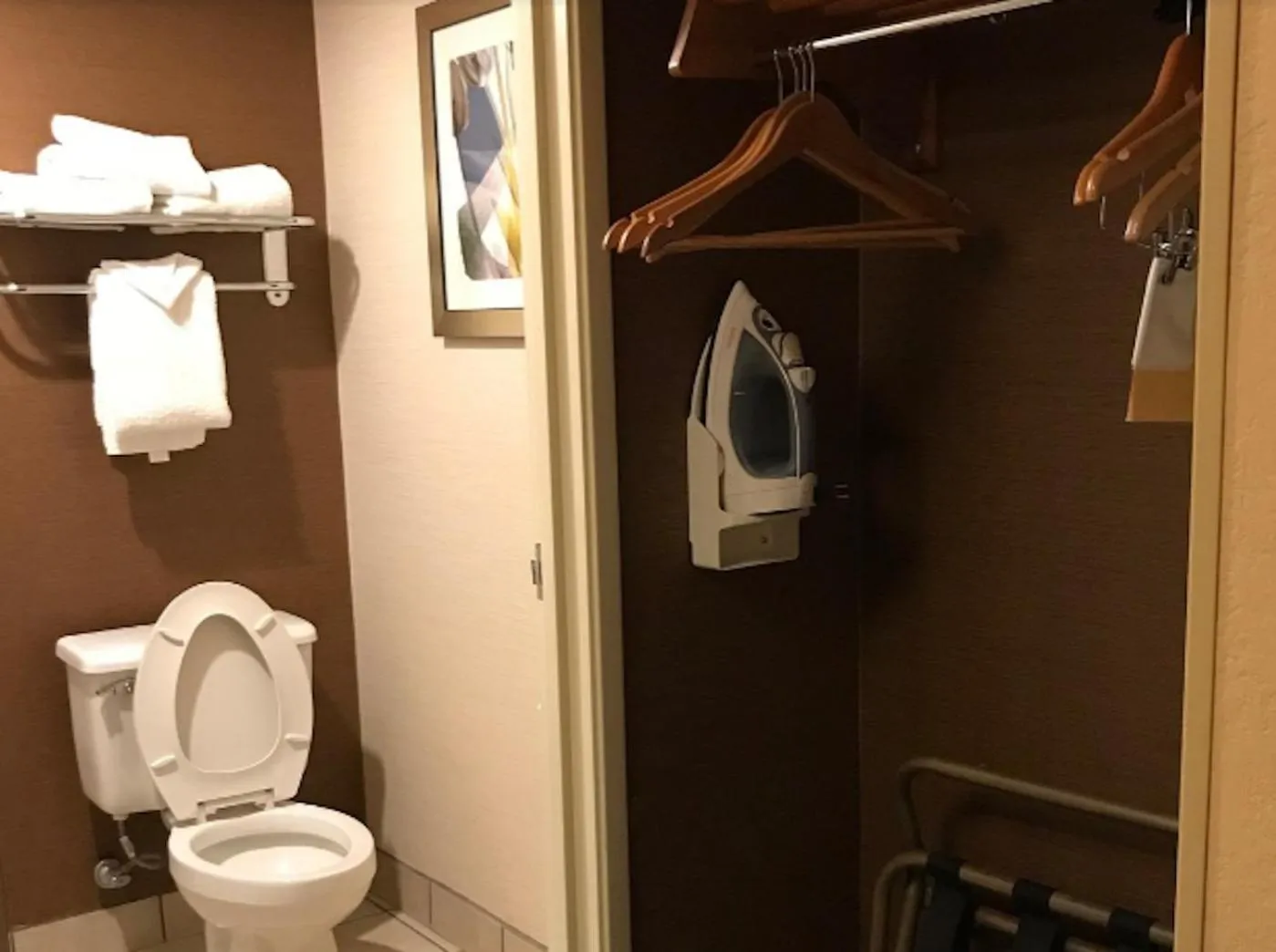 furniture in Country Inn & Suites by Radisson, Phoenix Airport, AZ