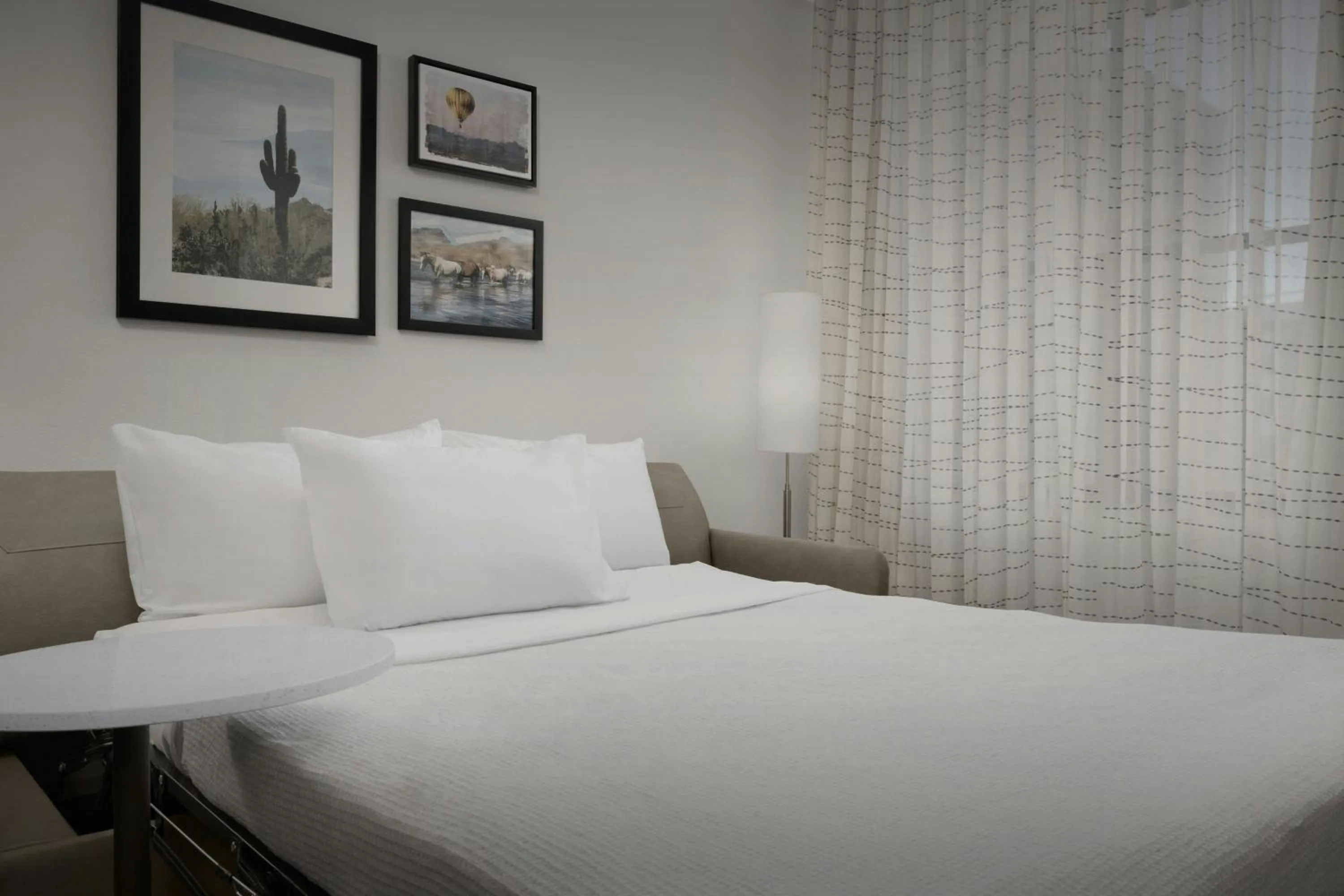 Photo of the whole room, Bed in Residence Inn Phoenix North Happy Valley