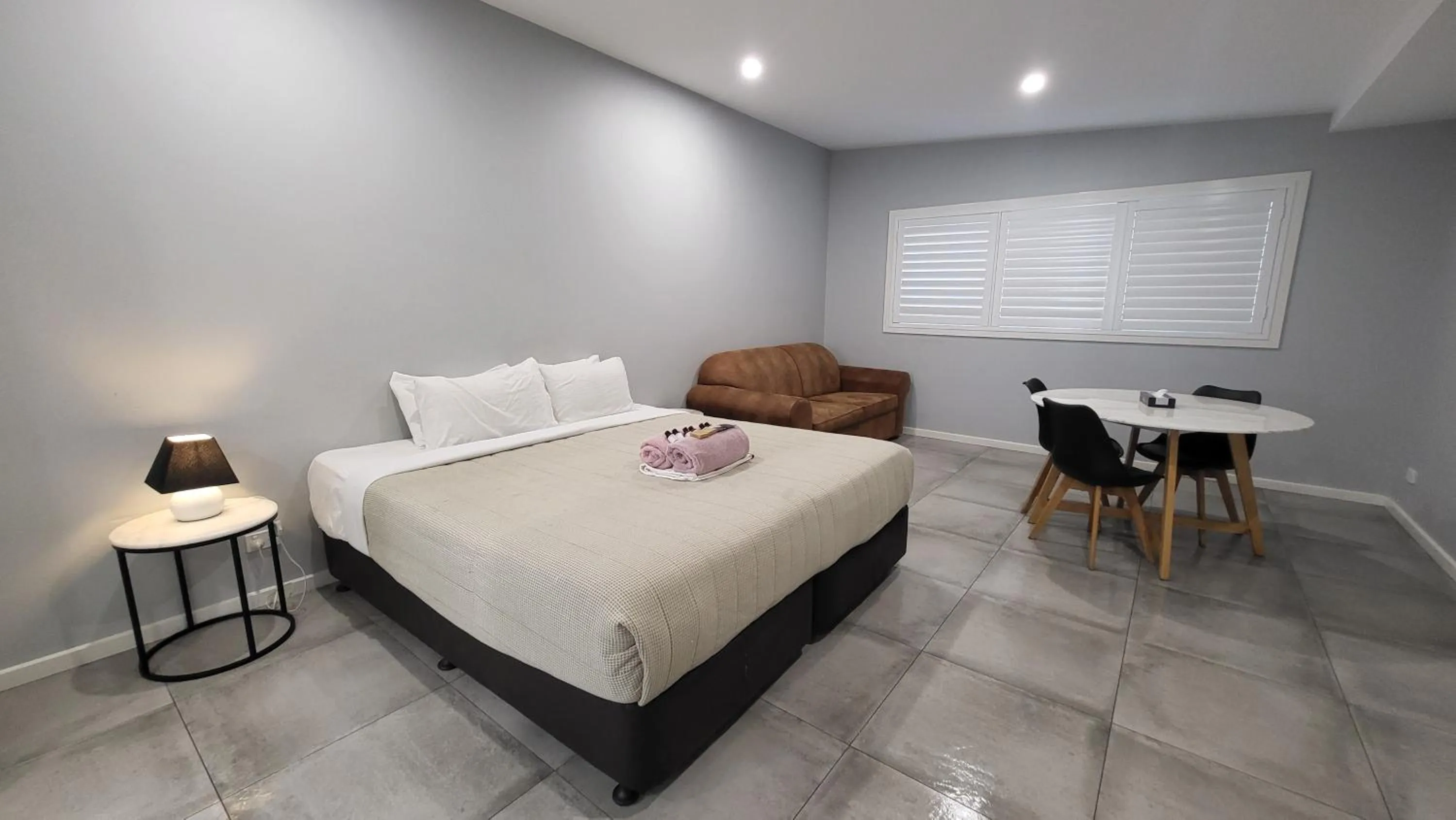 Bed in Jesmond Executive Villas