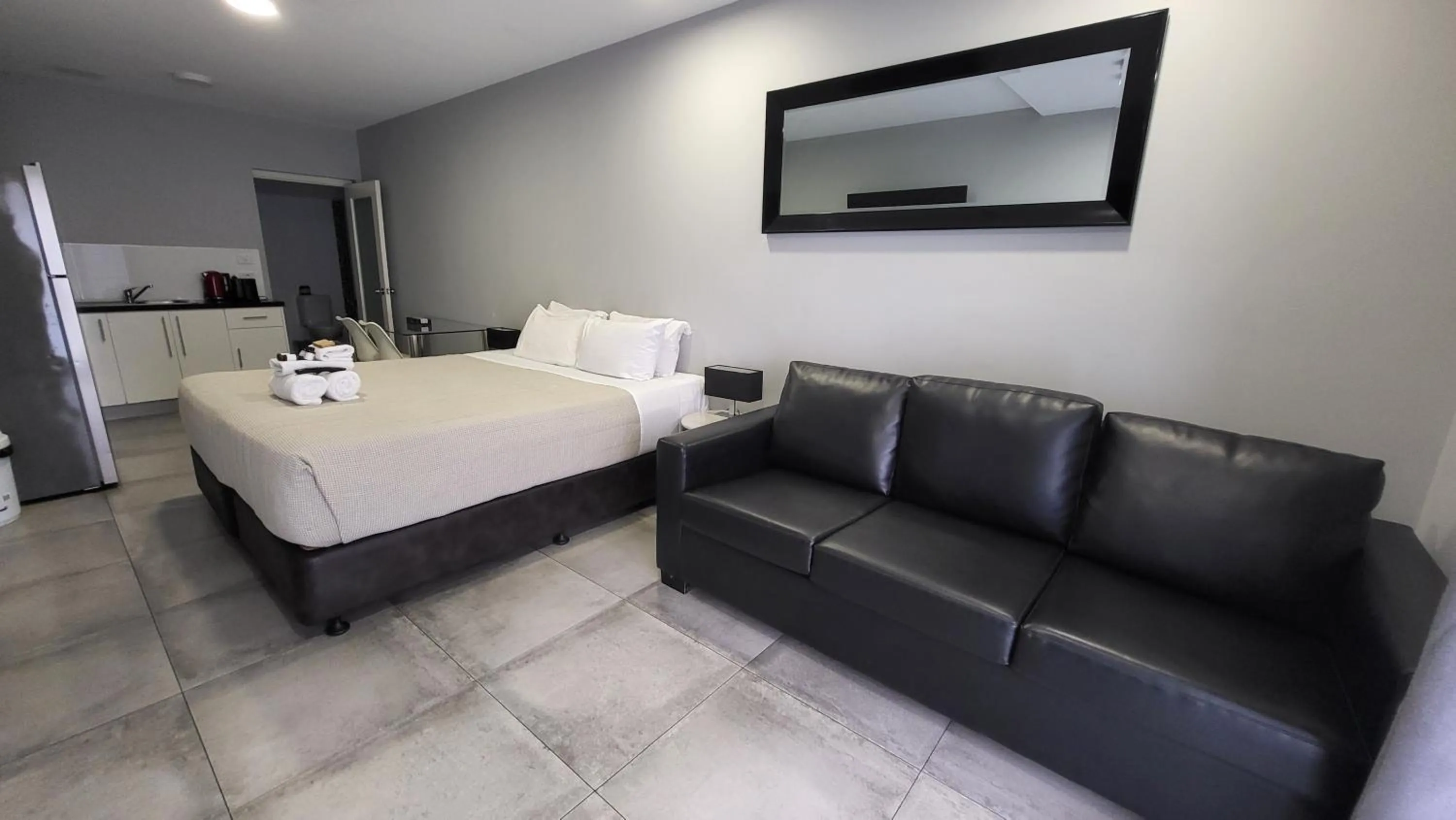 Bed in Jesmond Executive Villas