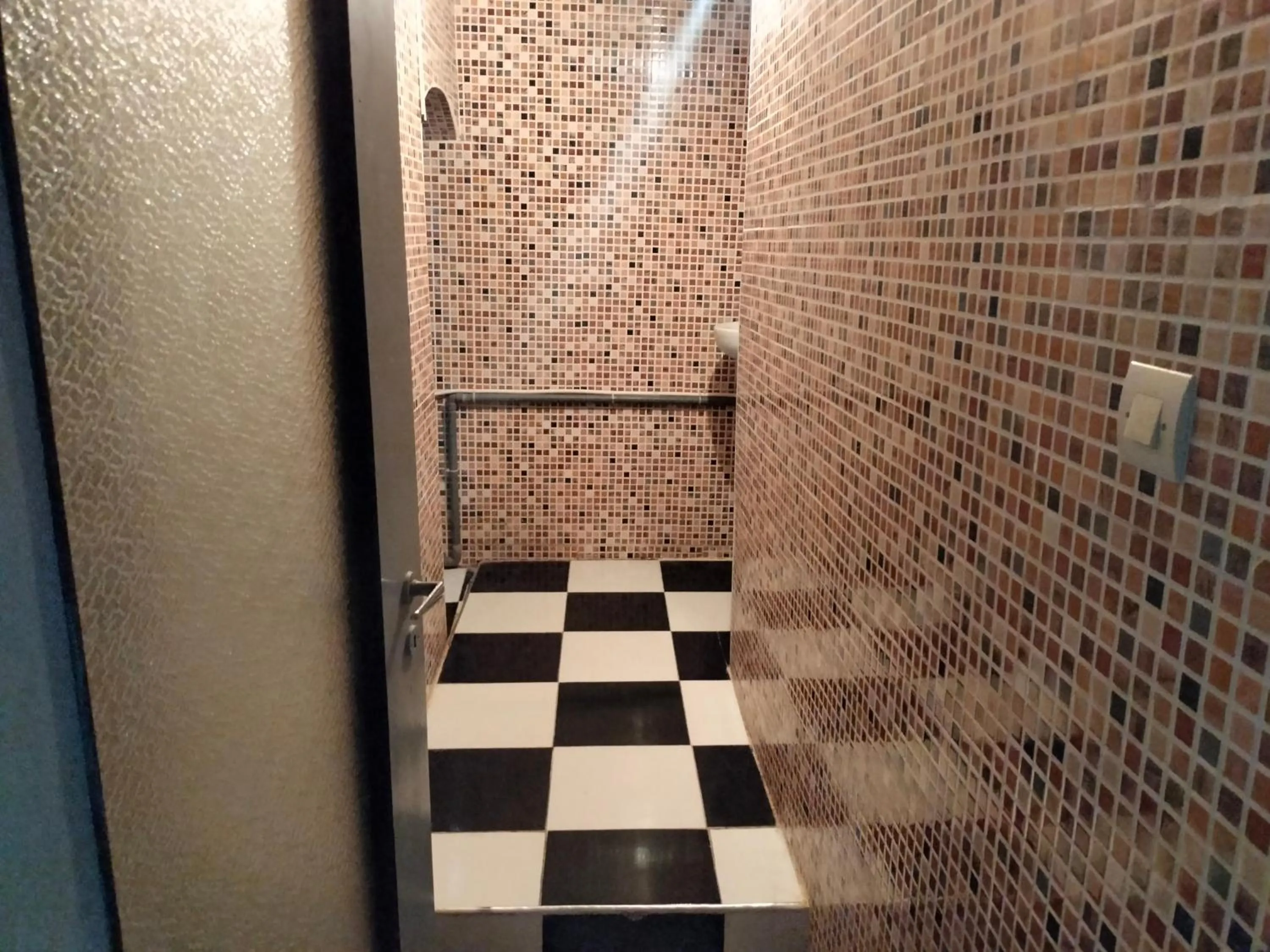 Shower in Hotel El ghazi