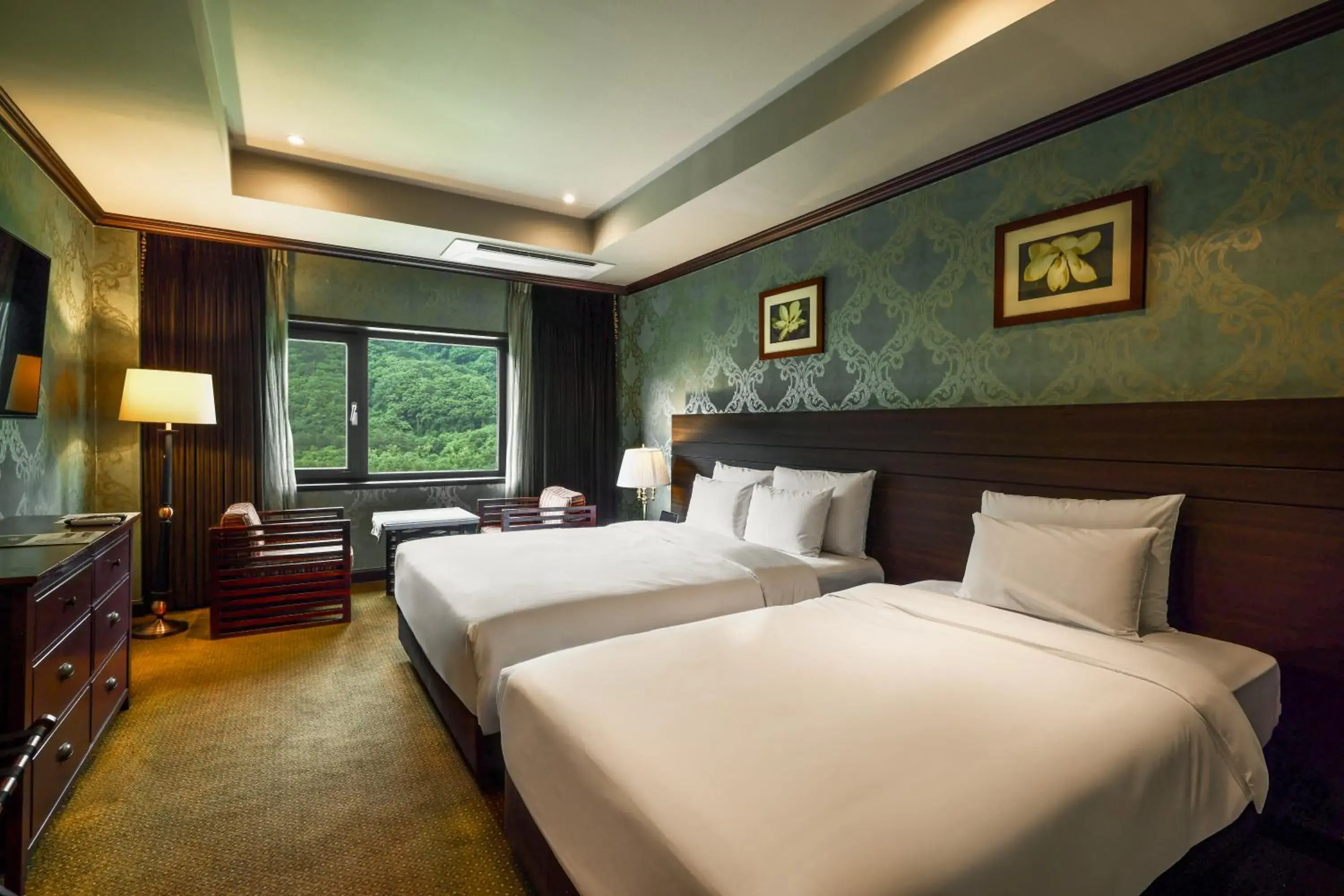 Premier Twin in KensingtonHotel Seorak Premier Twin in KensingtonHotel Seorak