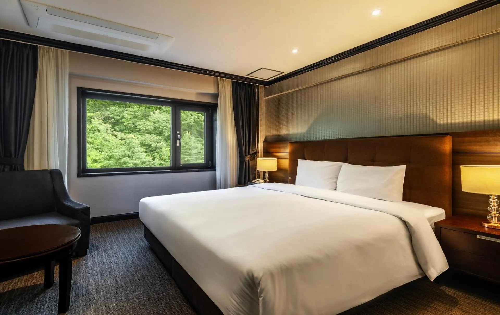 Photo of the whole room, Bed in KensingtonHotel Seorak