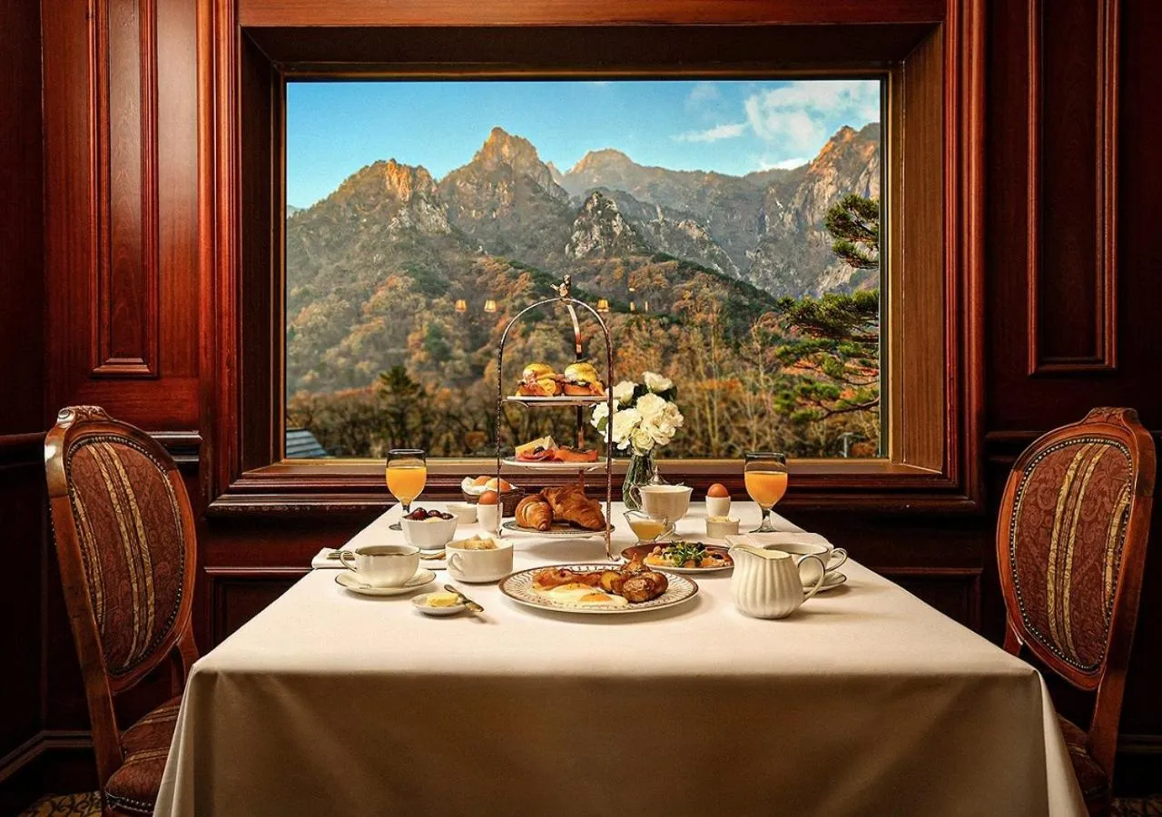 Breakfast in KensingtonHotel Seorak