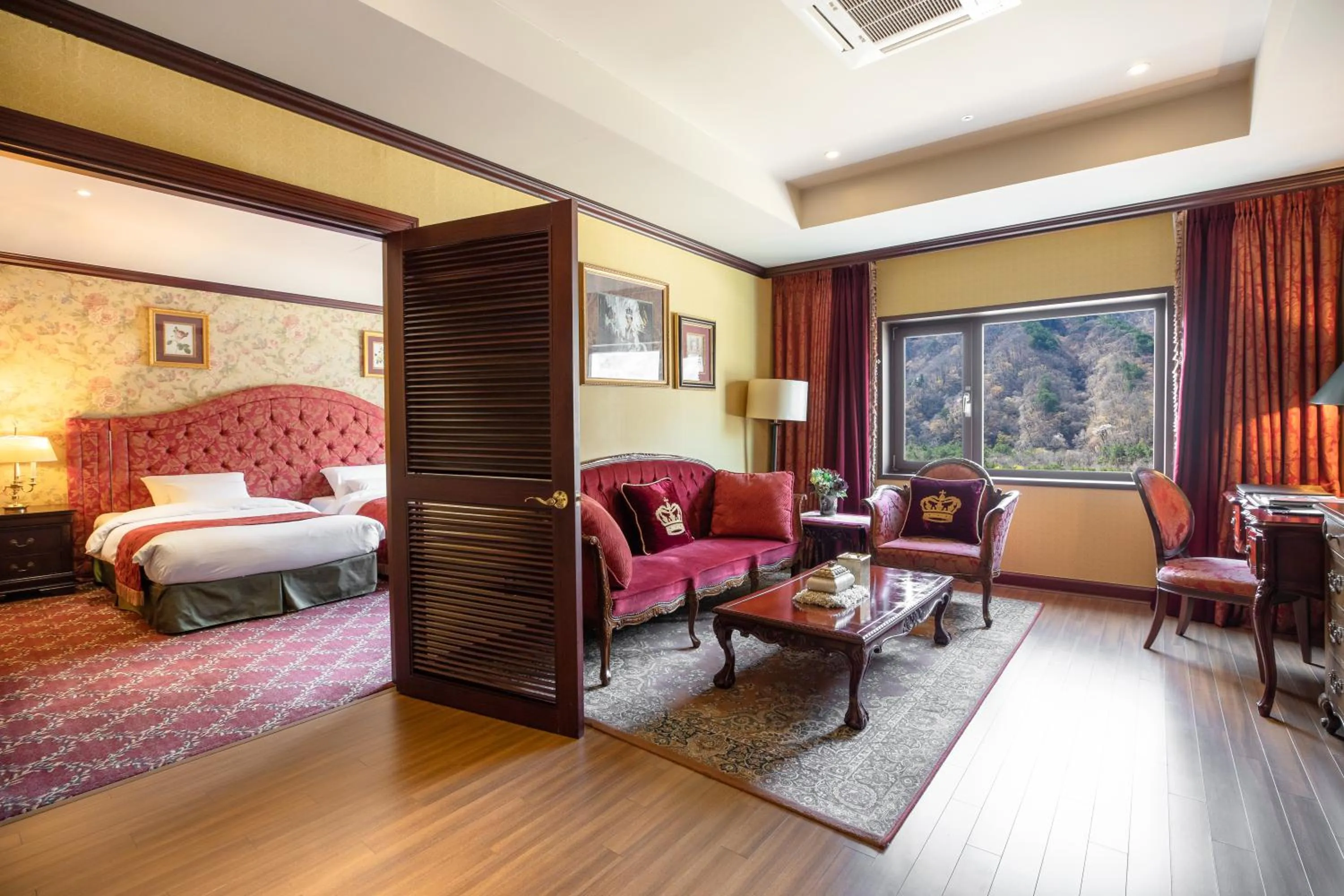 Photo of the whole room, Bed in KensingtonHotel Seorak