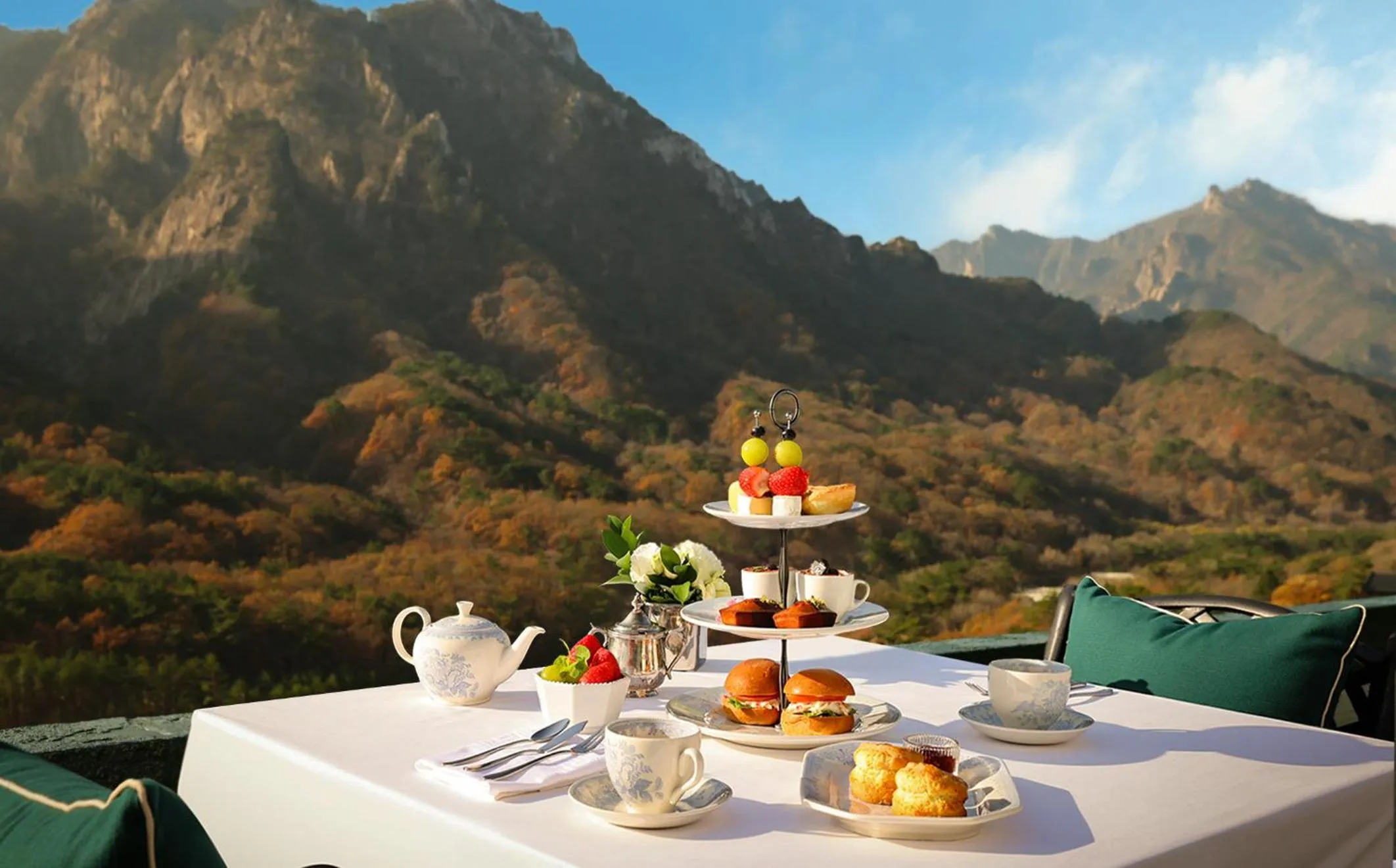 Restaurant/places to eat in KensingtonHotel Seorak