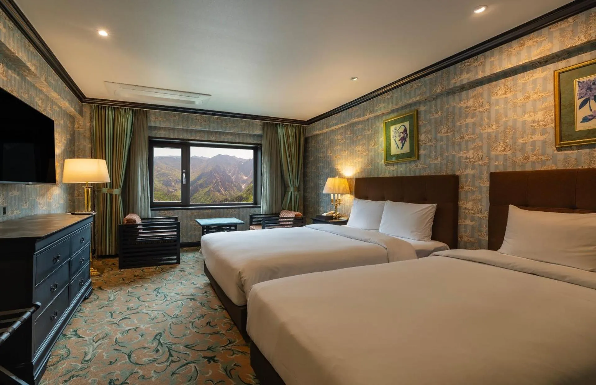 Photo of the whole room, Bed in KensingtonHotel Seorak