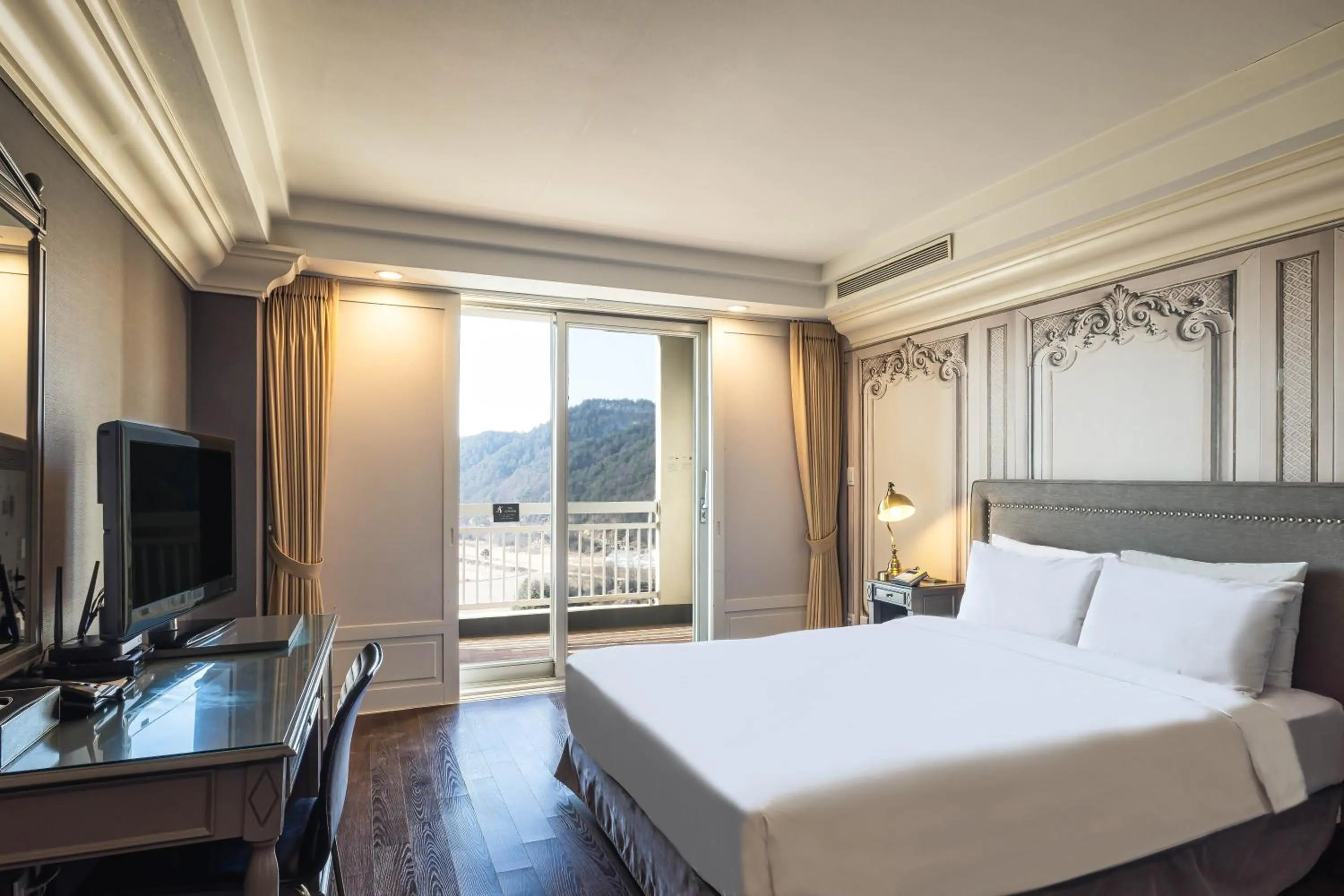 Bed in Kensington Hotel Pyeongchang