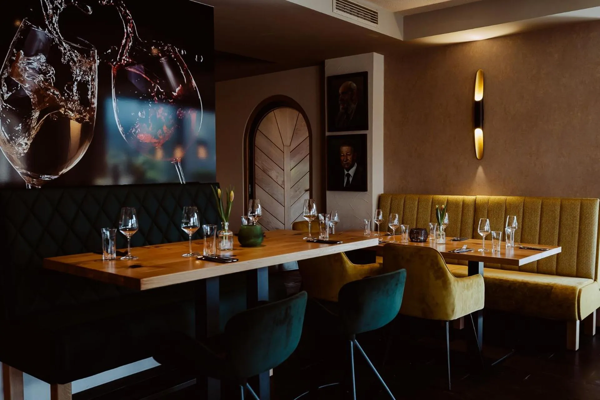 Restaurant/places to eat in Weingut und Gästehaus Apel