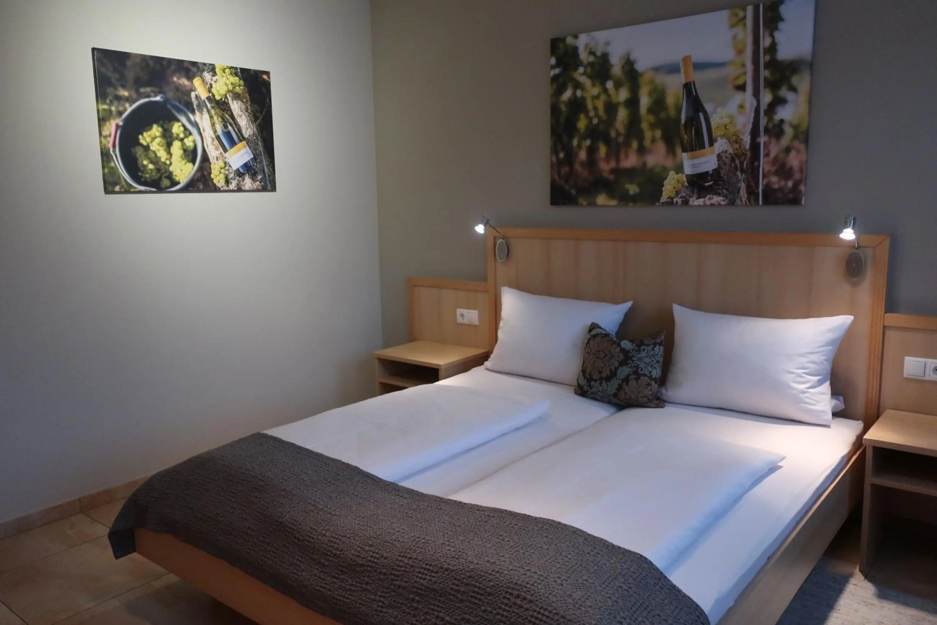 Bed in Weingut und Gästehaus Apel