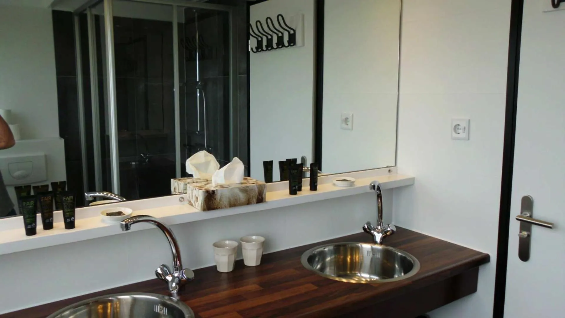 Bathroom in Noordwester 45