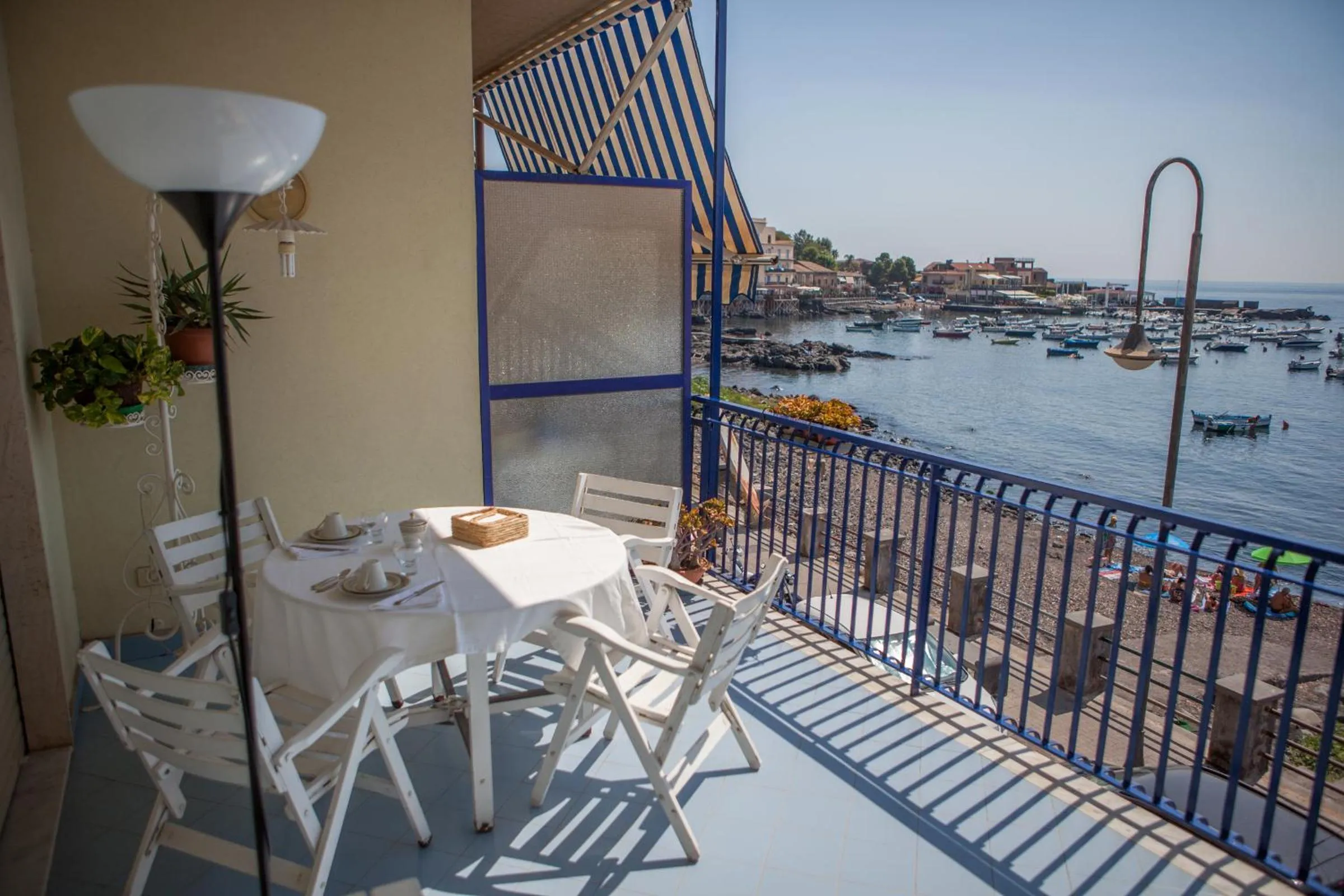 Balcony/Terrace in Un tuffo nella baia di Capomulini