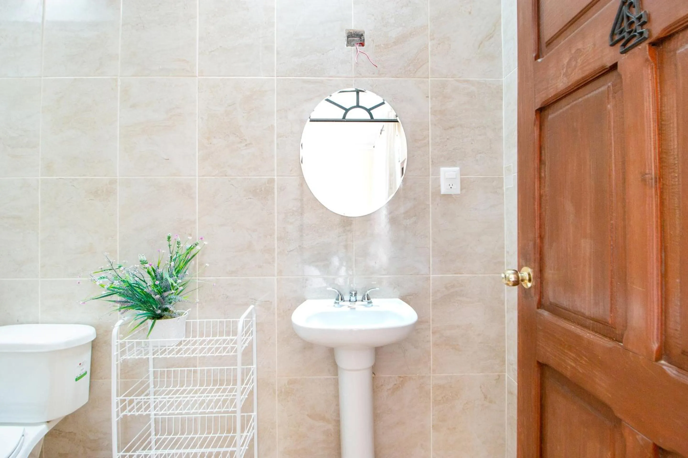 Bathroom in Capital O Hotel San Jose, San Luis Potosi