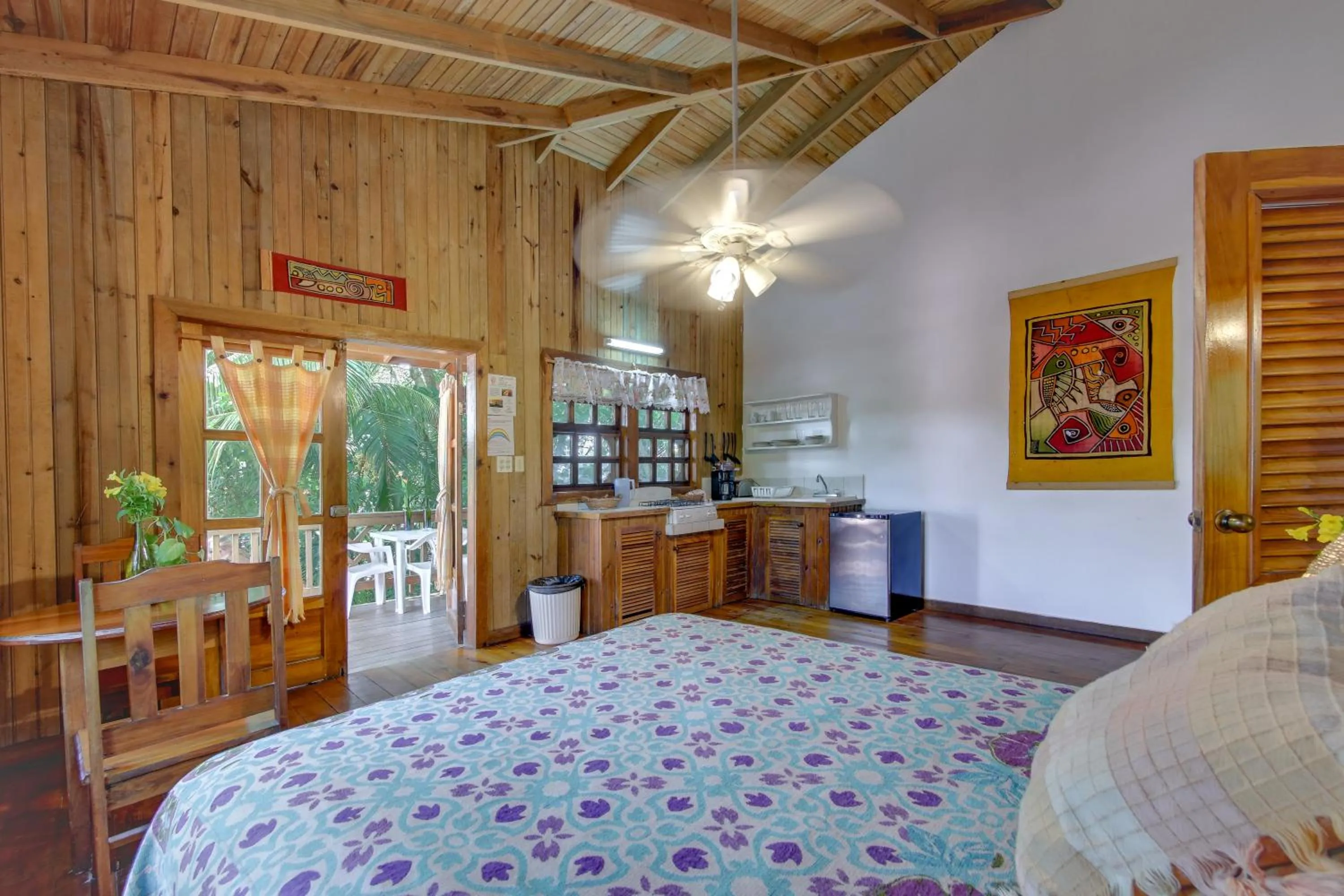 Bed in Posada Arco Iris, West End