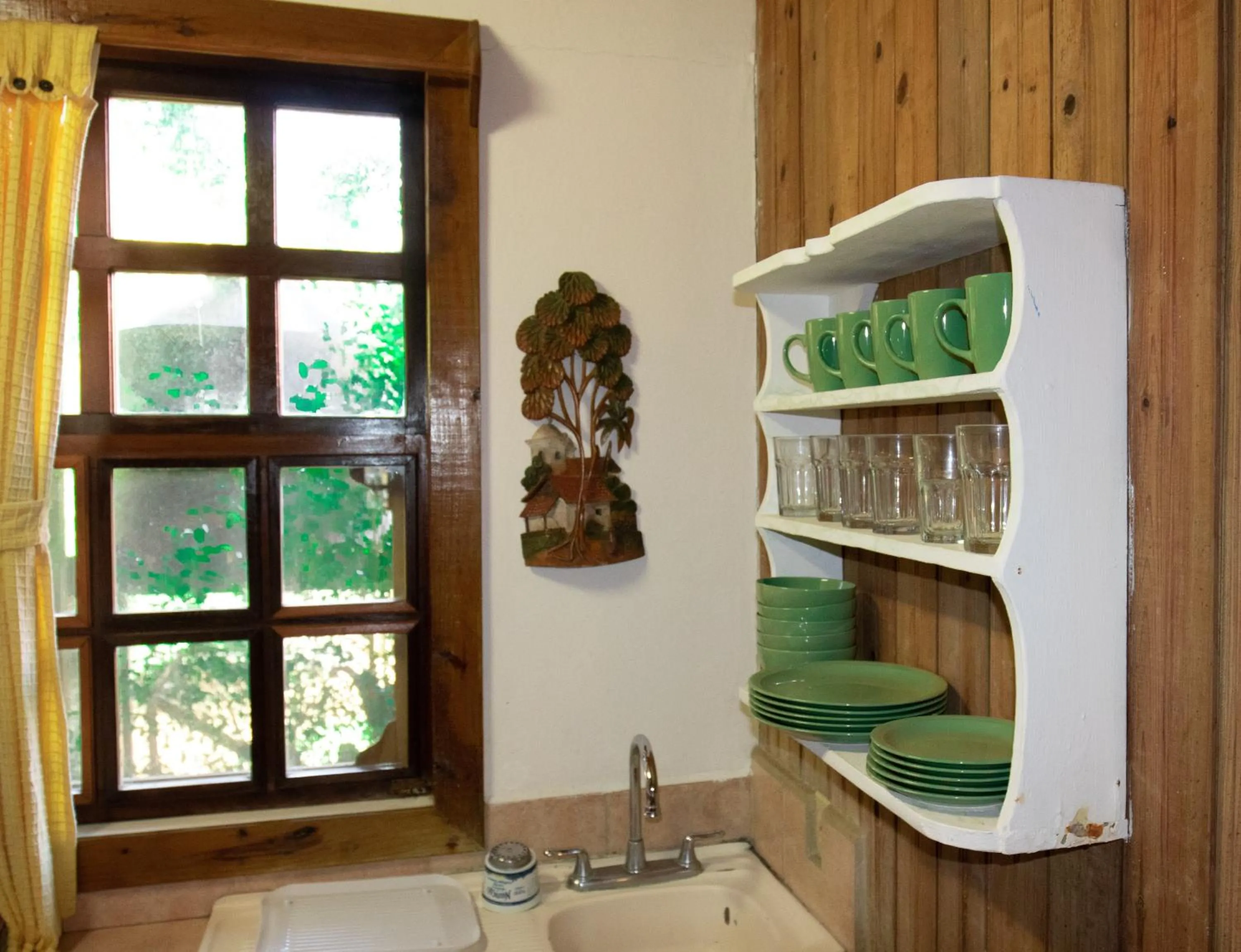 Posada Arco Iris, West End