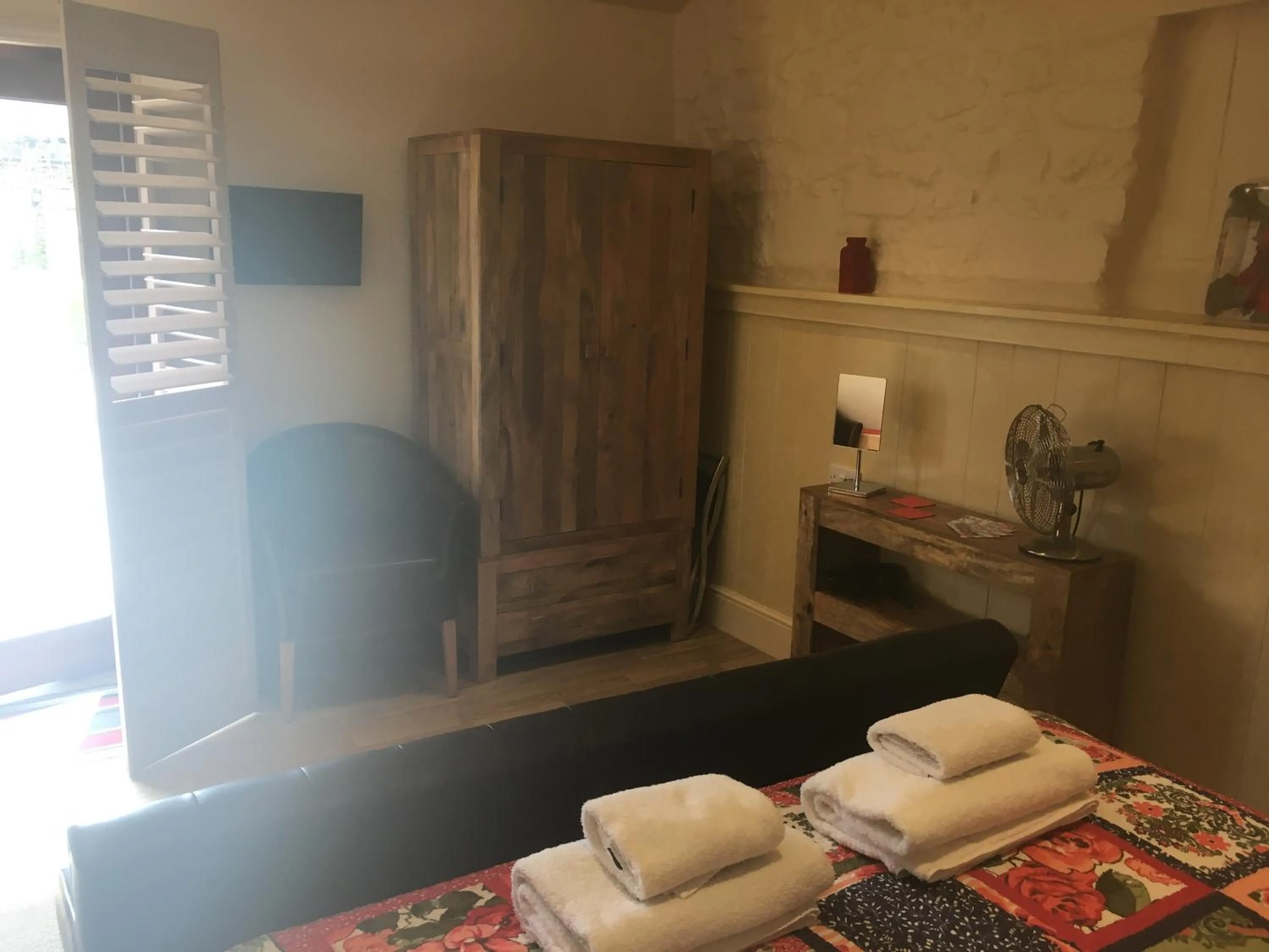 Bed in Widbrook Barns