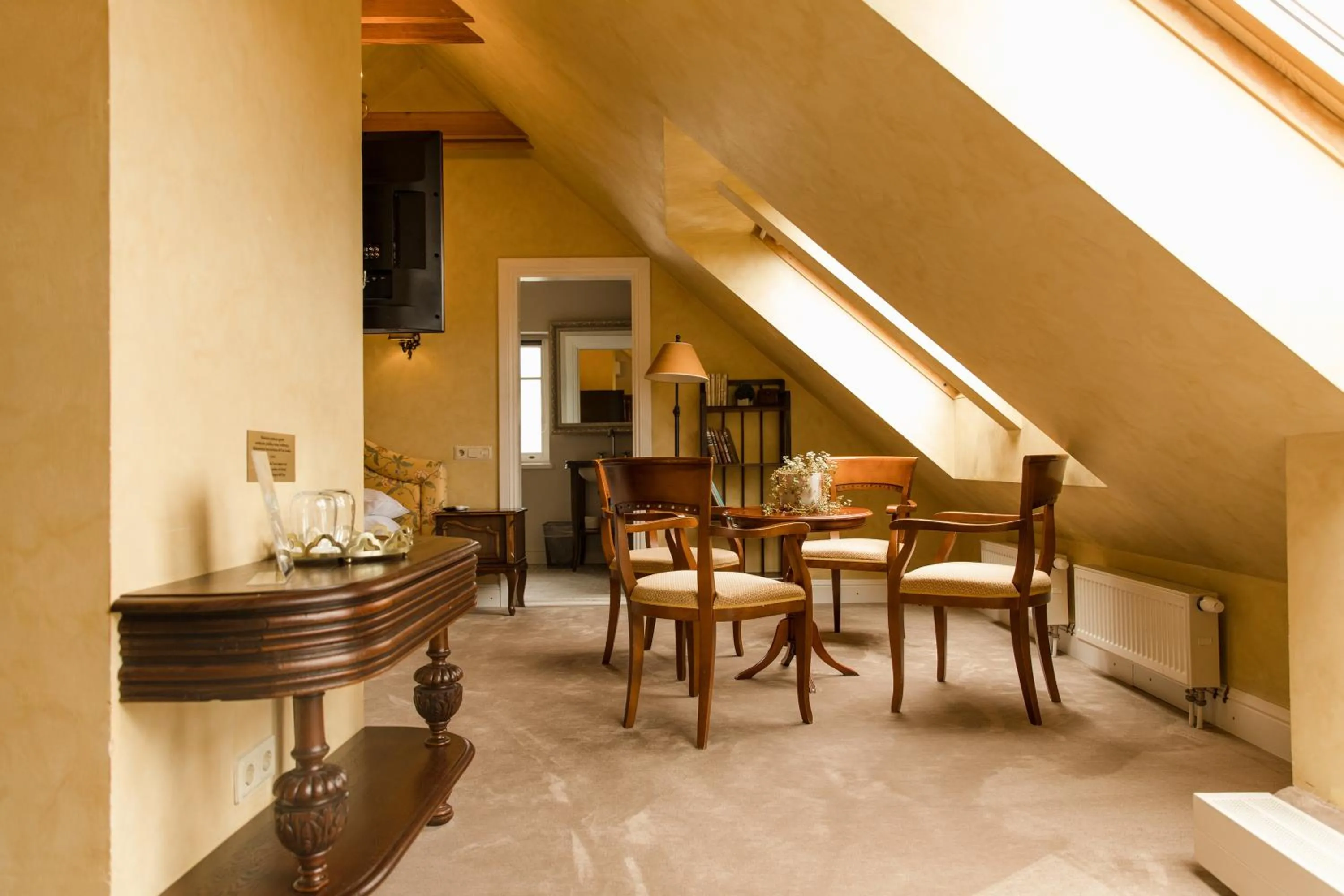 Seating area in Apvalaus Stalo Klubas Gastro & SPA Hotel