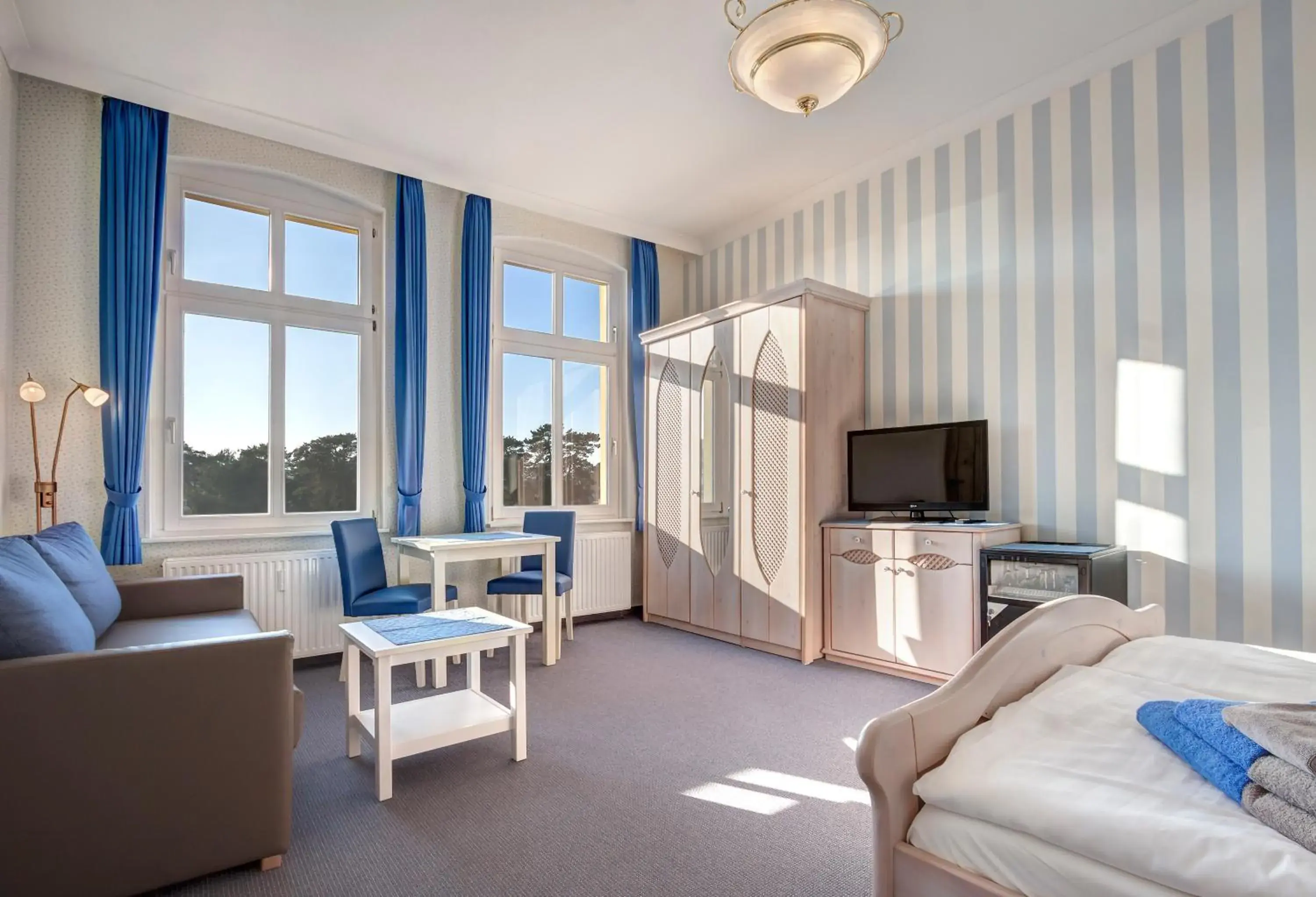 Double Room - Land Side in Hotel Villa Seeschlößchen Double Room - Land Side in Hotel Villa Seeschlößchen