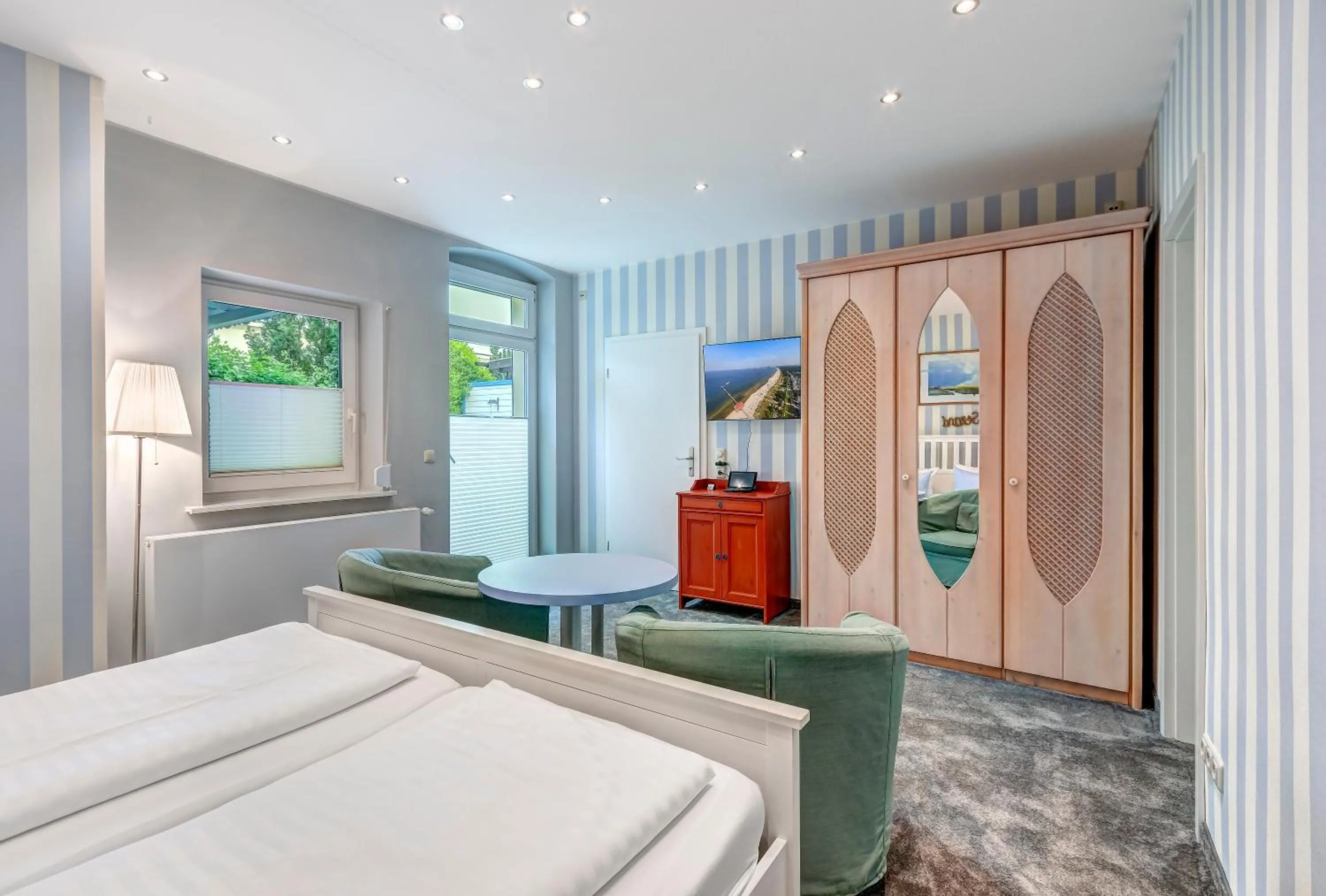 Bedroom, Bed in Hotel Villa Seeschlößchen