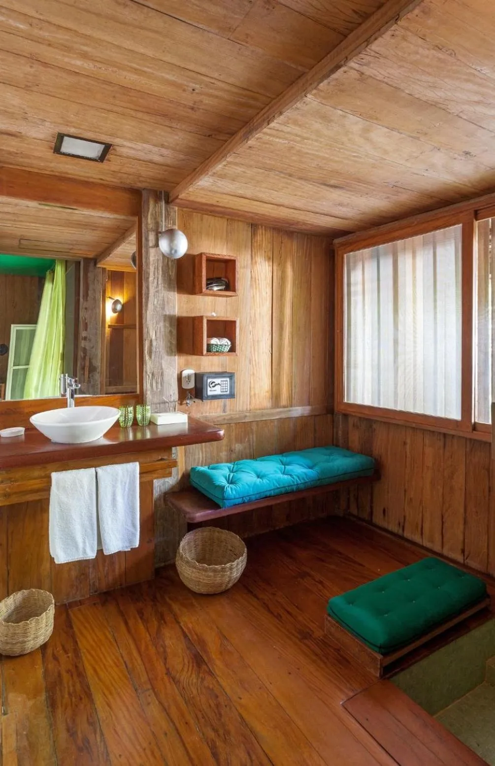 Bathroom, Bed in Hotel Vila Naiá - Corumbau