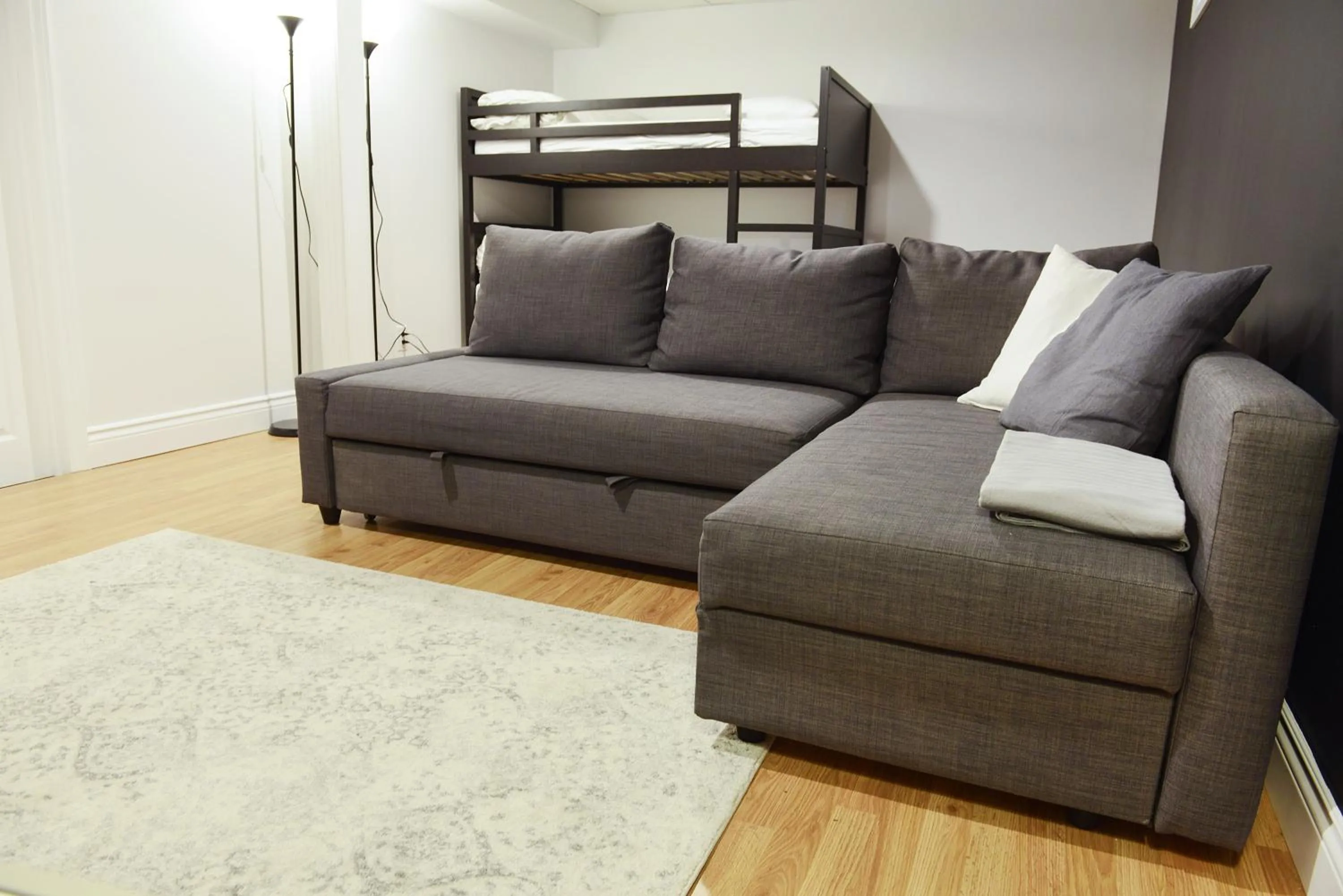 JstLikeHome - Getaway