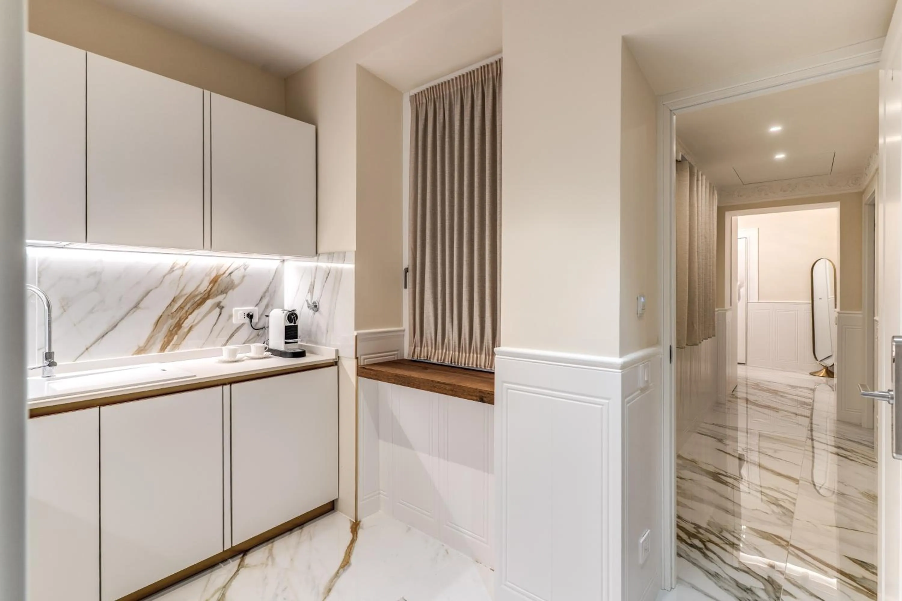 Photo of the whole room in Rome55 - Piazza di Spagna