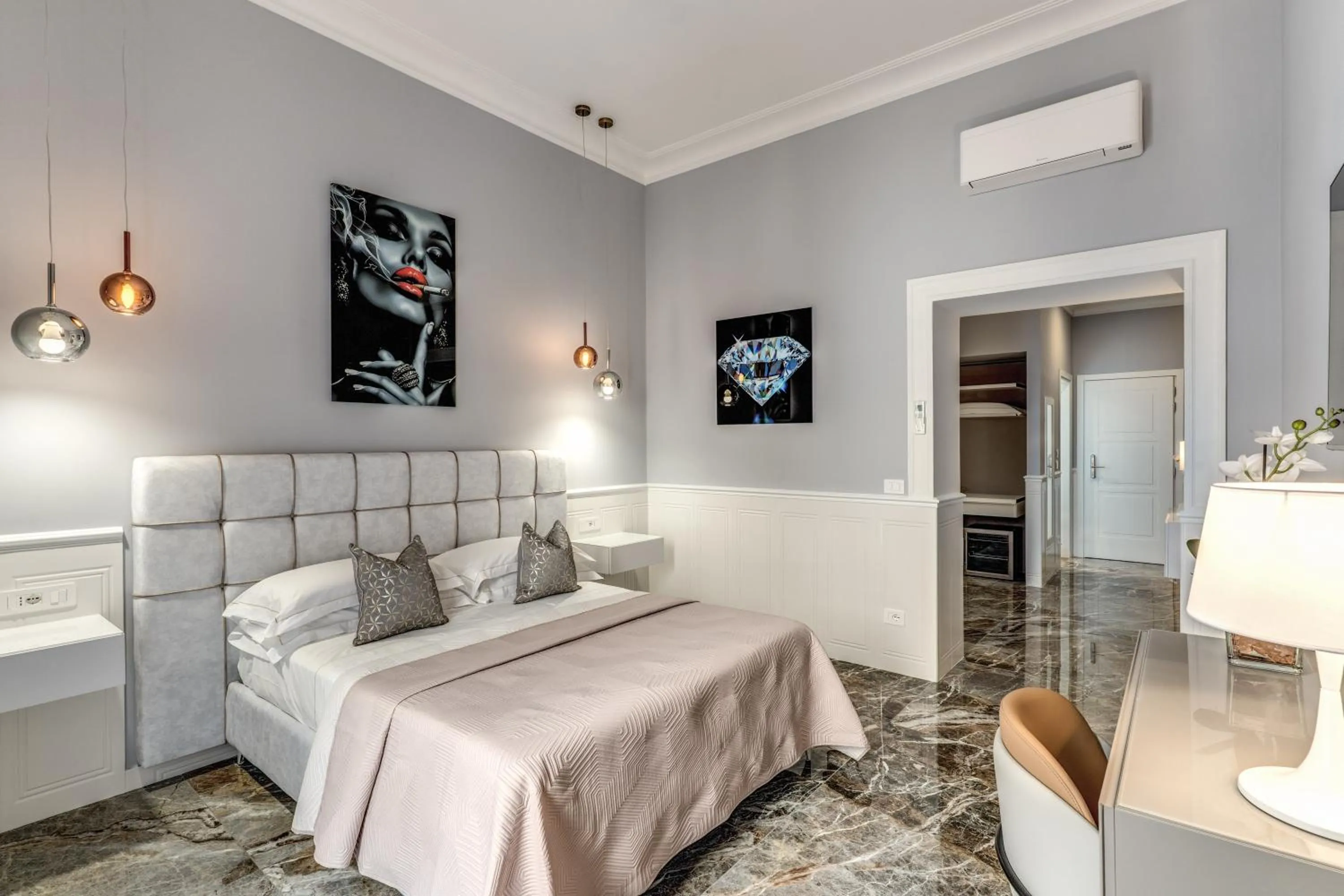 Bedroom, Bed in Rome55 - Piazza di Spagna