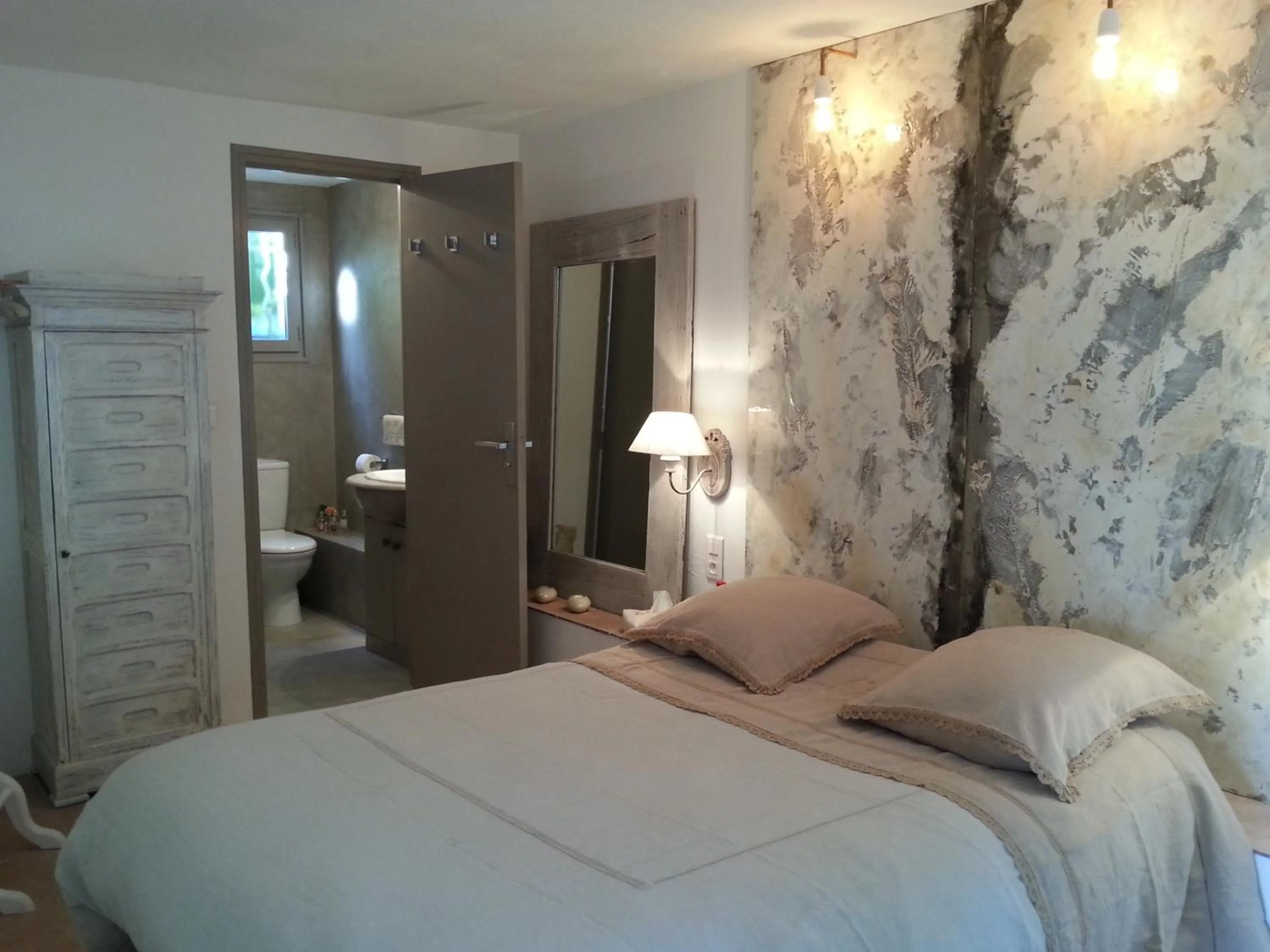 Bedroom, Bed in Chambre d'hotes Casa Biba