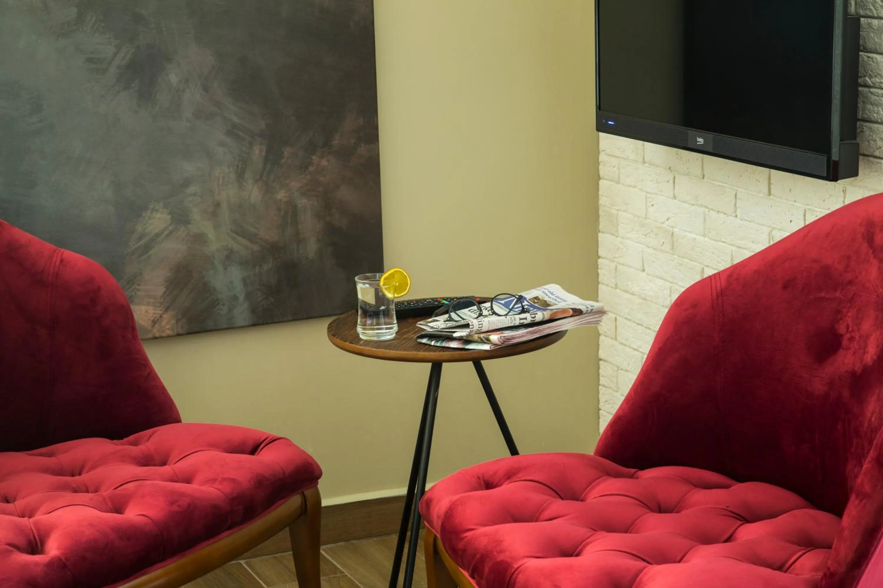 TV and multimedia in Maxuite Hotel in Home